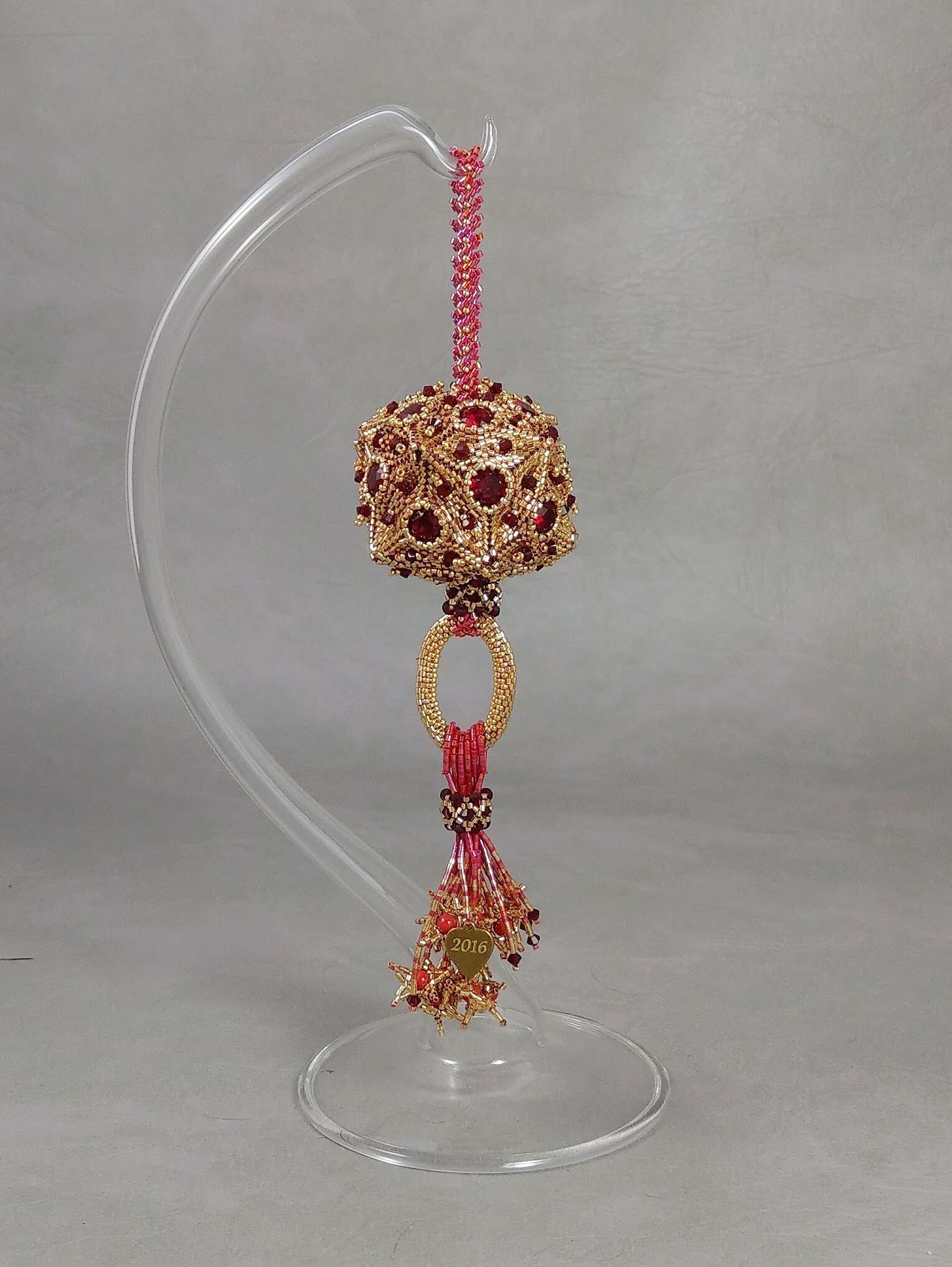 Zum Vergrößern klicken Sie auf das Bild Jean Power secret christmas beadalong 2016