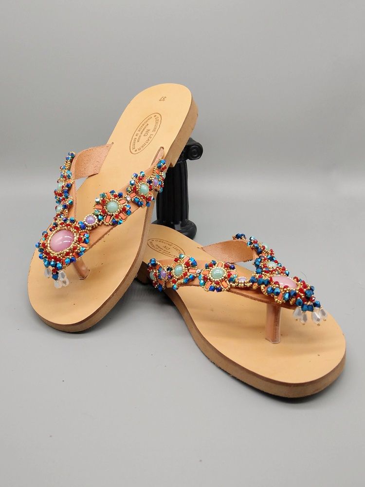 Zum Vergrößern klicken Sie auf das Bild Edgar Lopez Our garden Flipflops