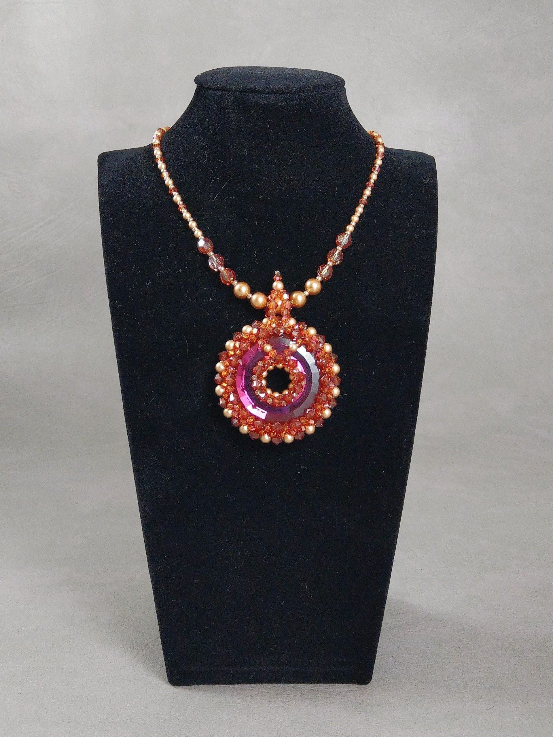 Zum Vergrößern klicken Sie auf das Bild Elke Leonhardt Rath Uhrpendel Swarovski Donut