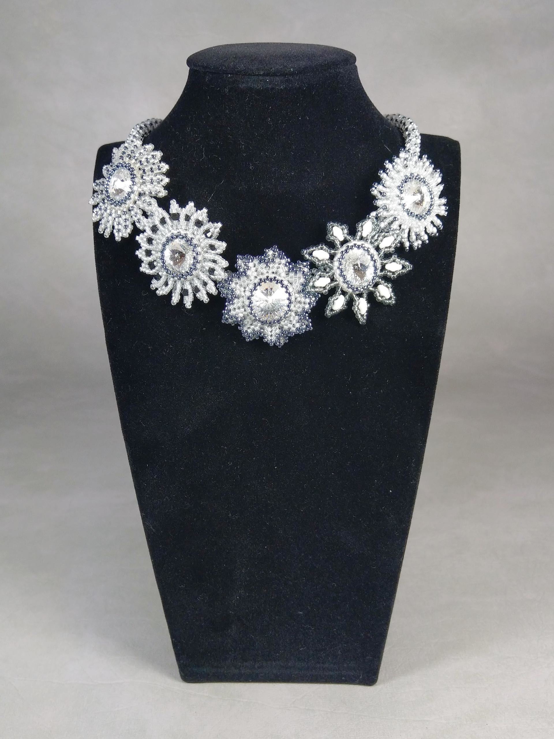 Zum Vergrößern klicken Sie auf das Bild Jean Power secret beadalong Swarovski Rivoli