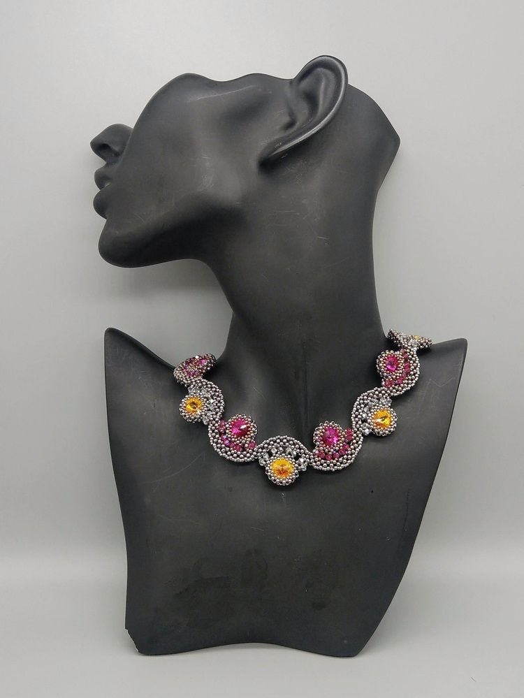 Zum Vergrößern klicken Sie auf das Bild Liisa Turunen Under and over it