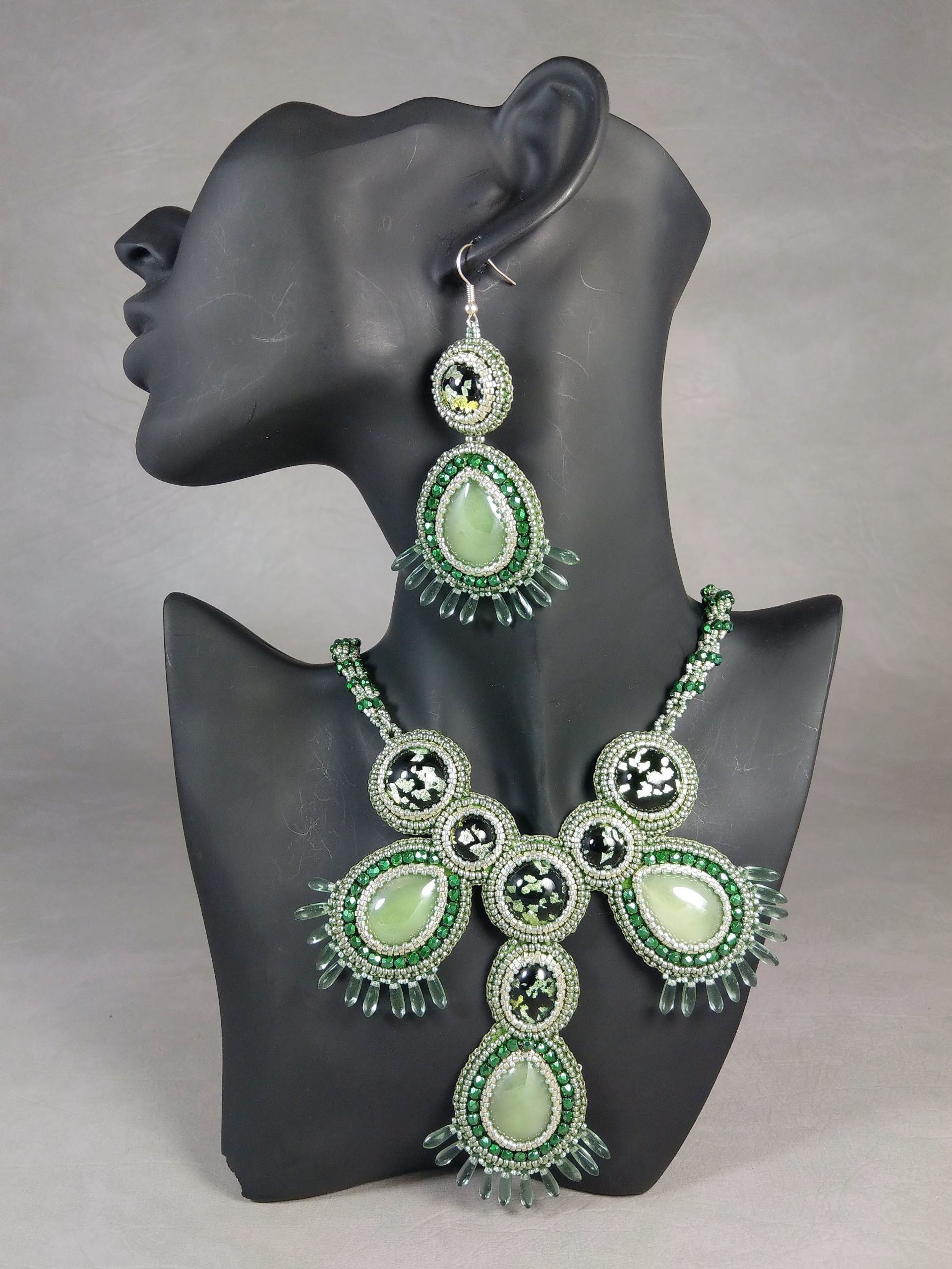 Zum Vergrößern klicken Sie auf das Bild Michaela Geppert Esperanza Vintage Cabochon Glasschliff