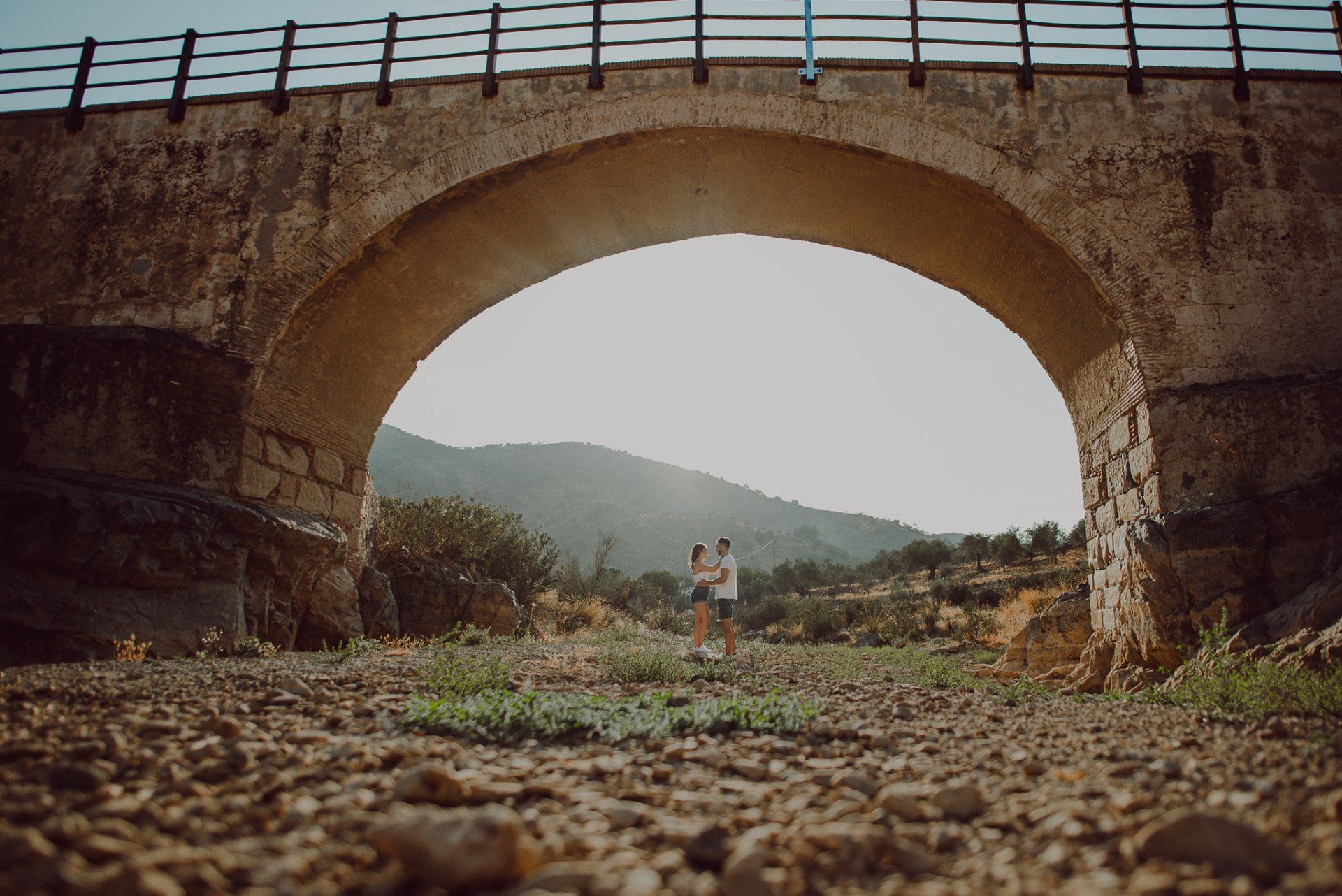 LuciayJose-lovesession-ElTorcal-Antequera
