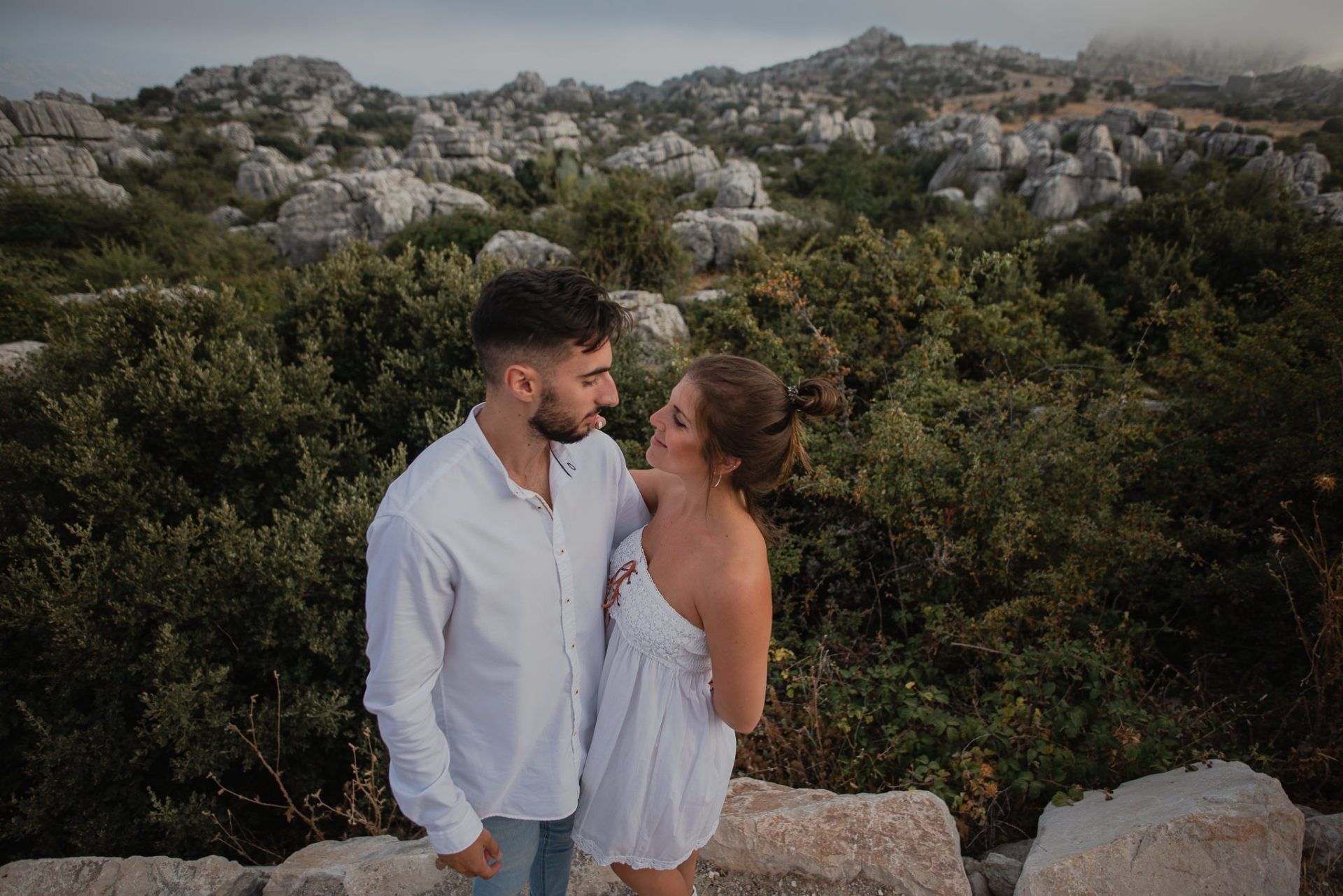 LuciayJose-lovesession-ElTorcal-Antequera