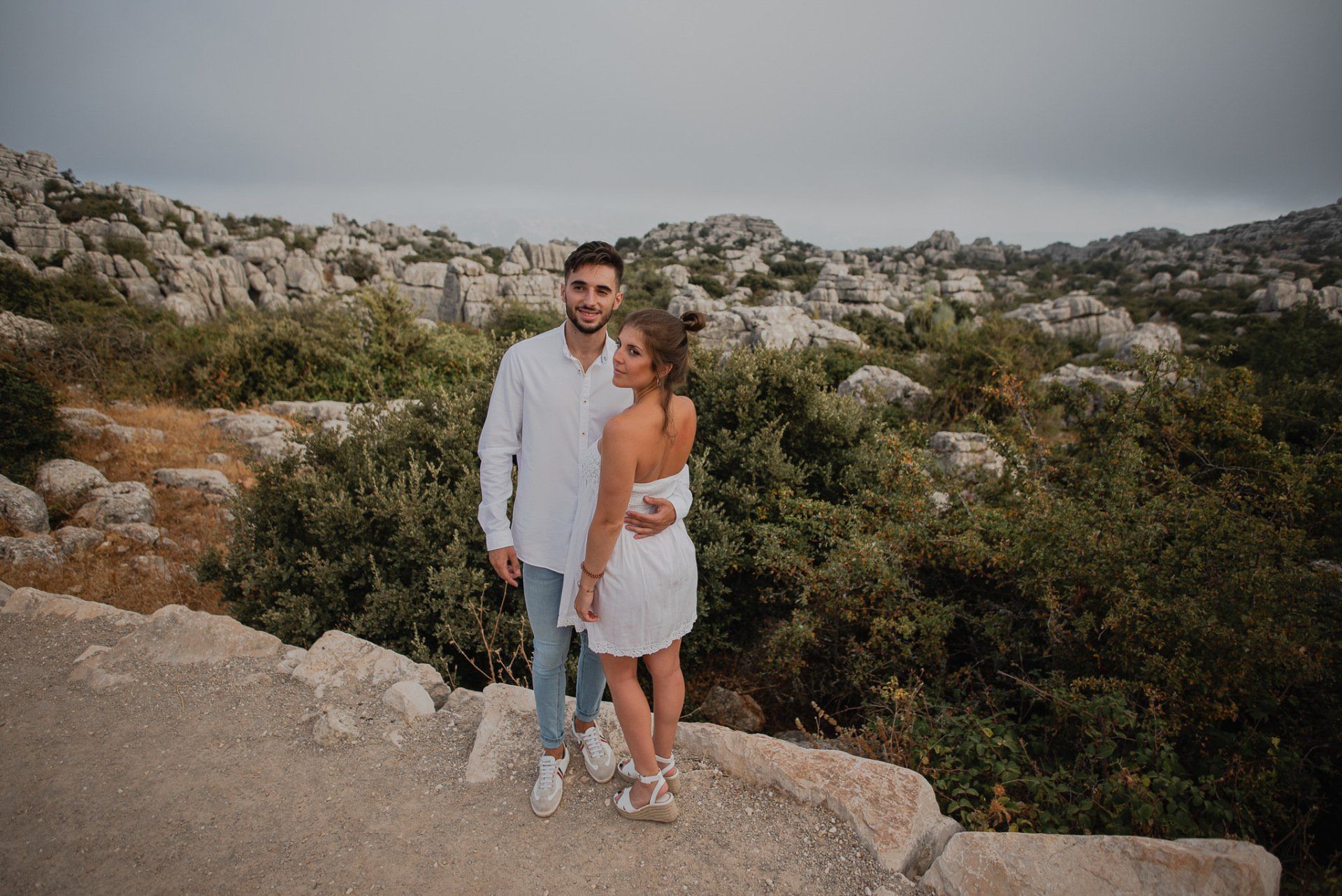 LuciayJose-lovesession-ElTorcal-Antequera