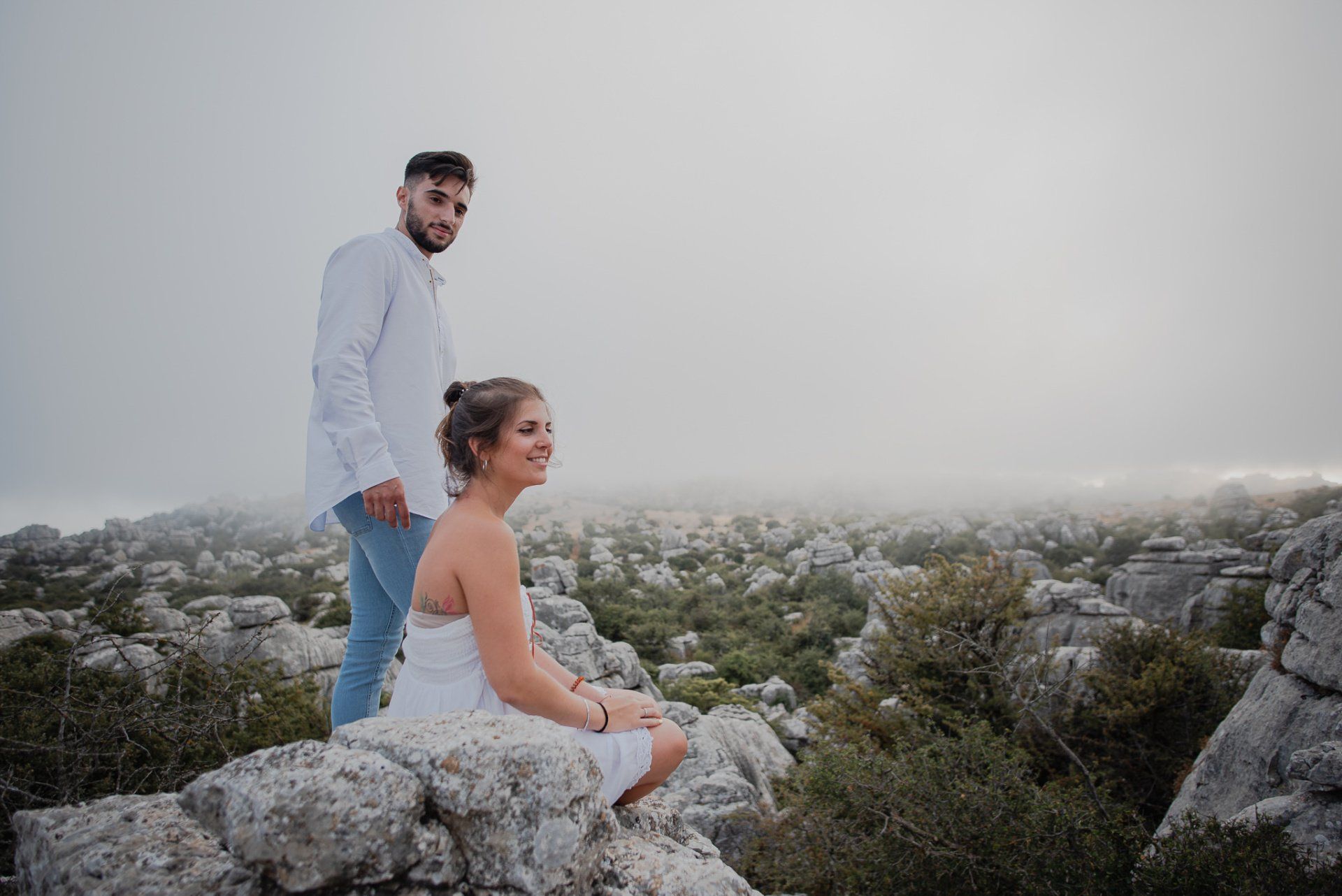LuciayJose-lovesession-ElTorcal-Antequera