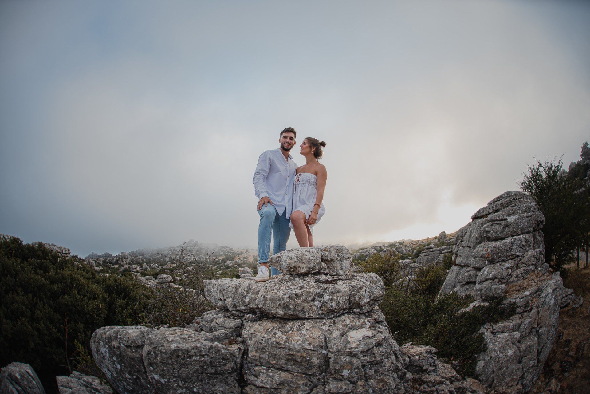 LuciayJose-lovesession-ElTorcal-Antequera