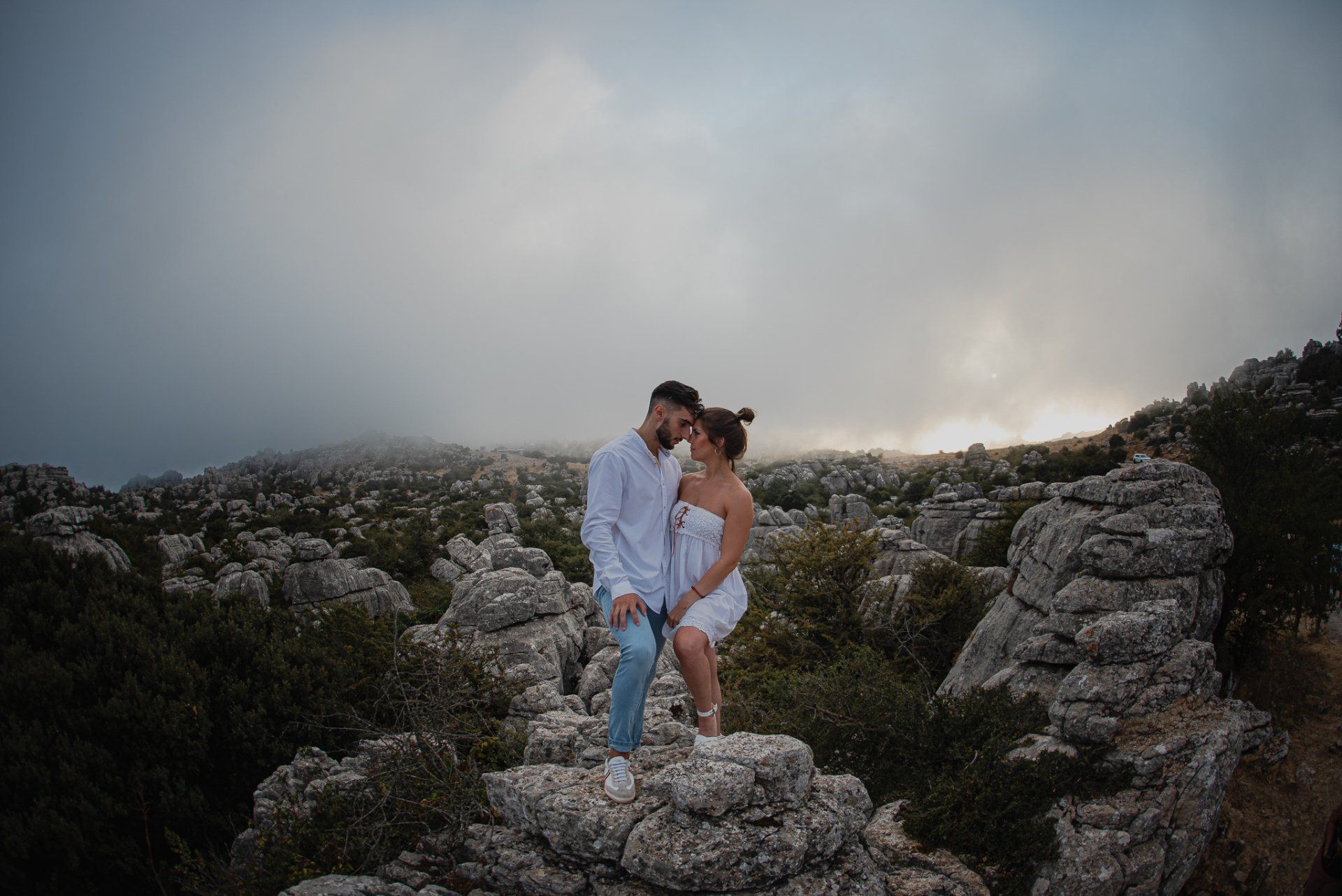 LuciayJose-lovesession-ElTorcal-Antequera