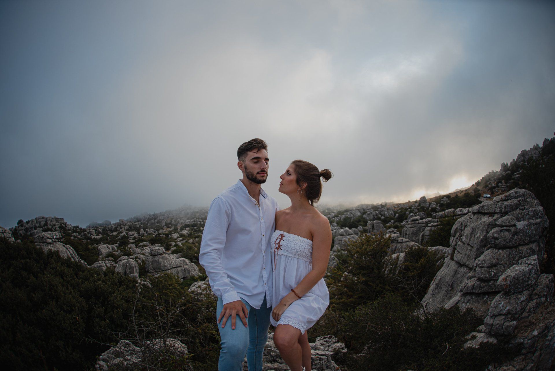 LuciayJose-lovesession-ElTorcal-Antequera