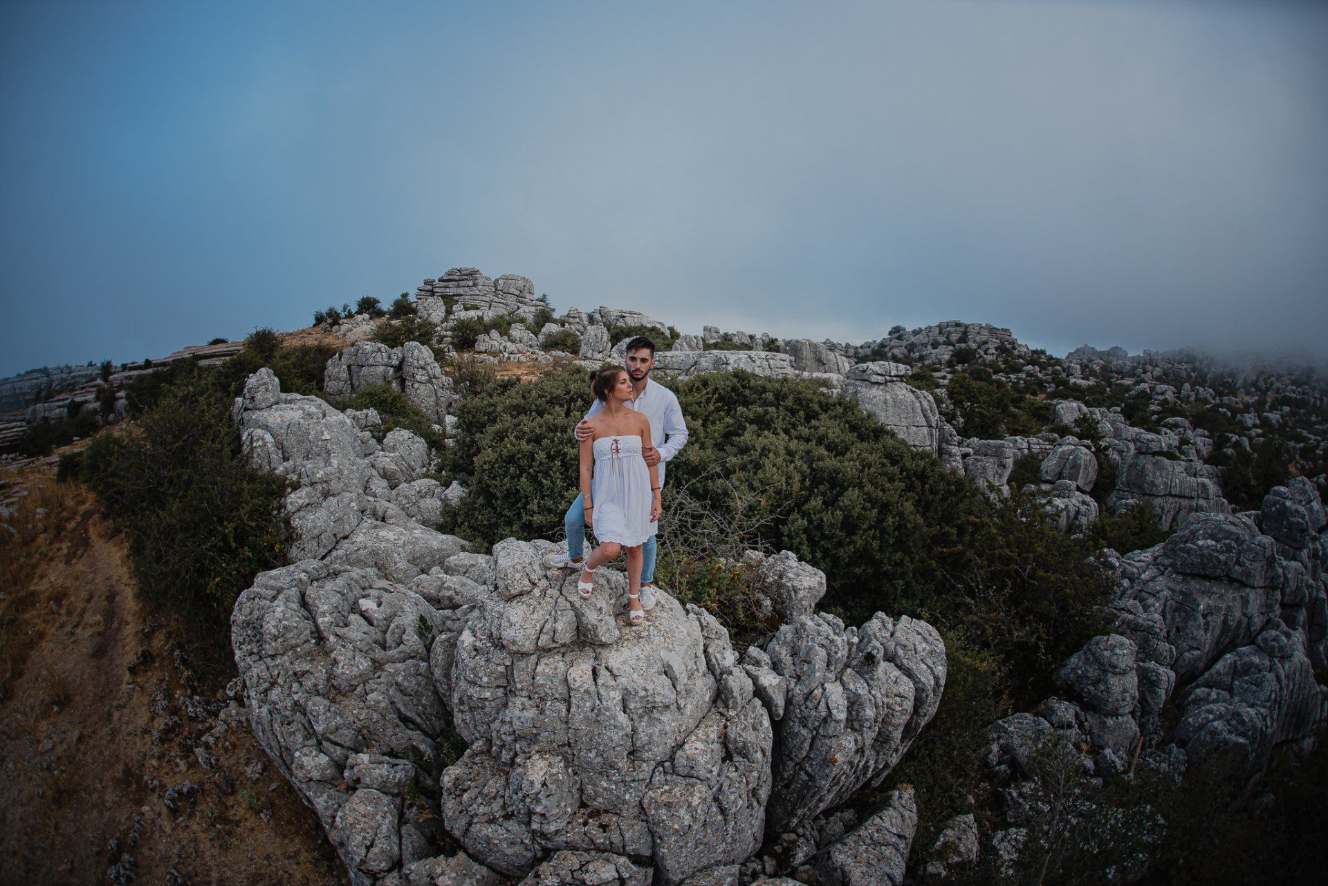 LuciayJose-lovesession-ElTorcal-Antequera