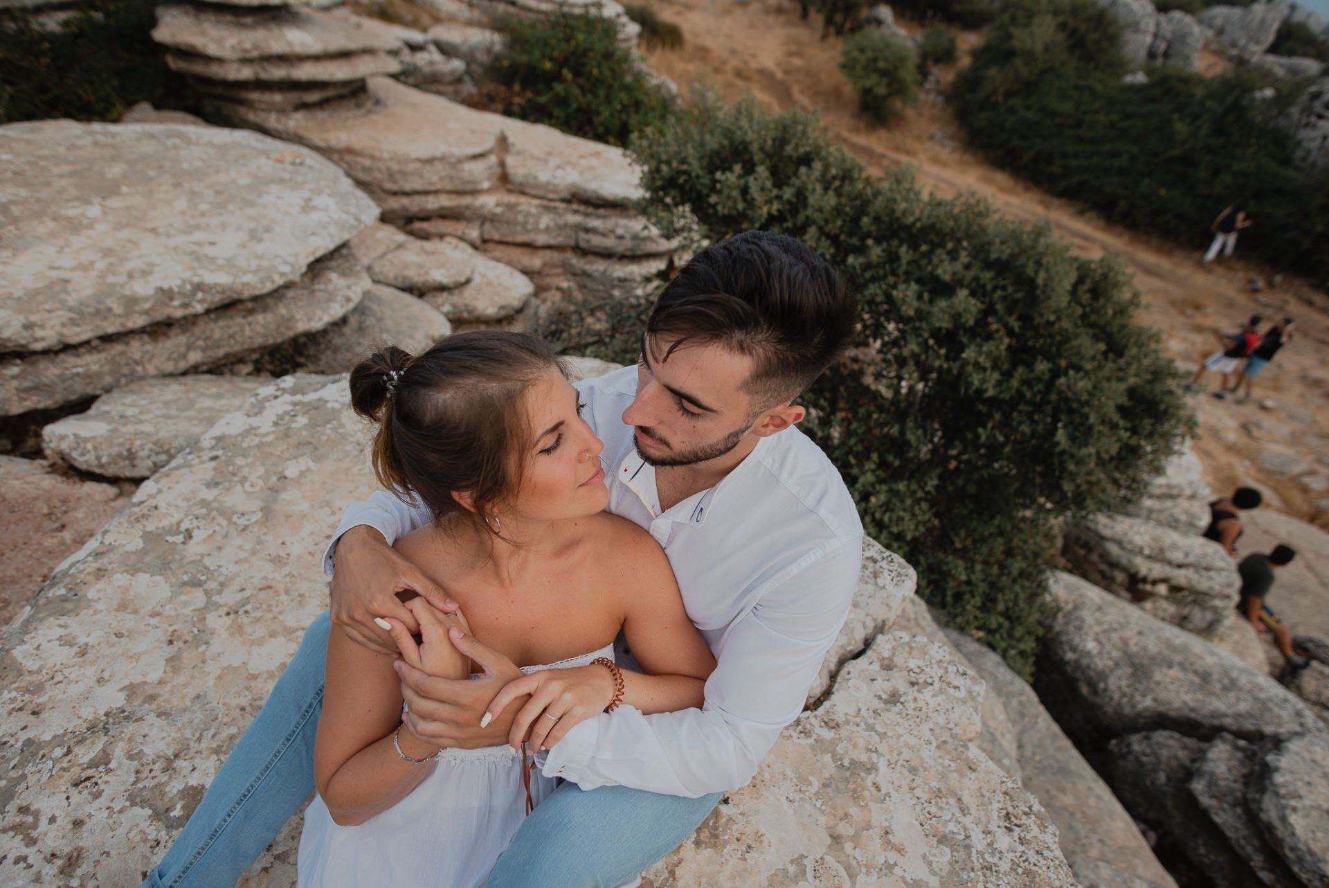 LuciayJose-lovesession-ElTorcal-Antequera