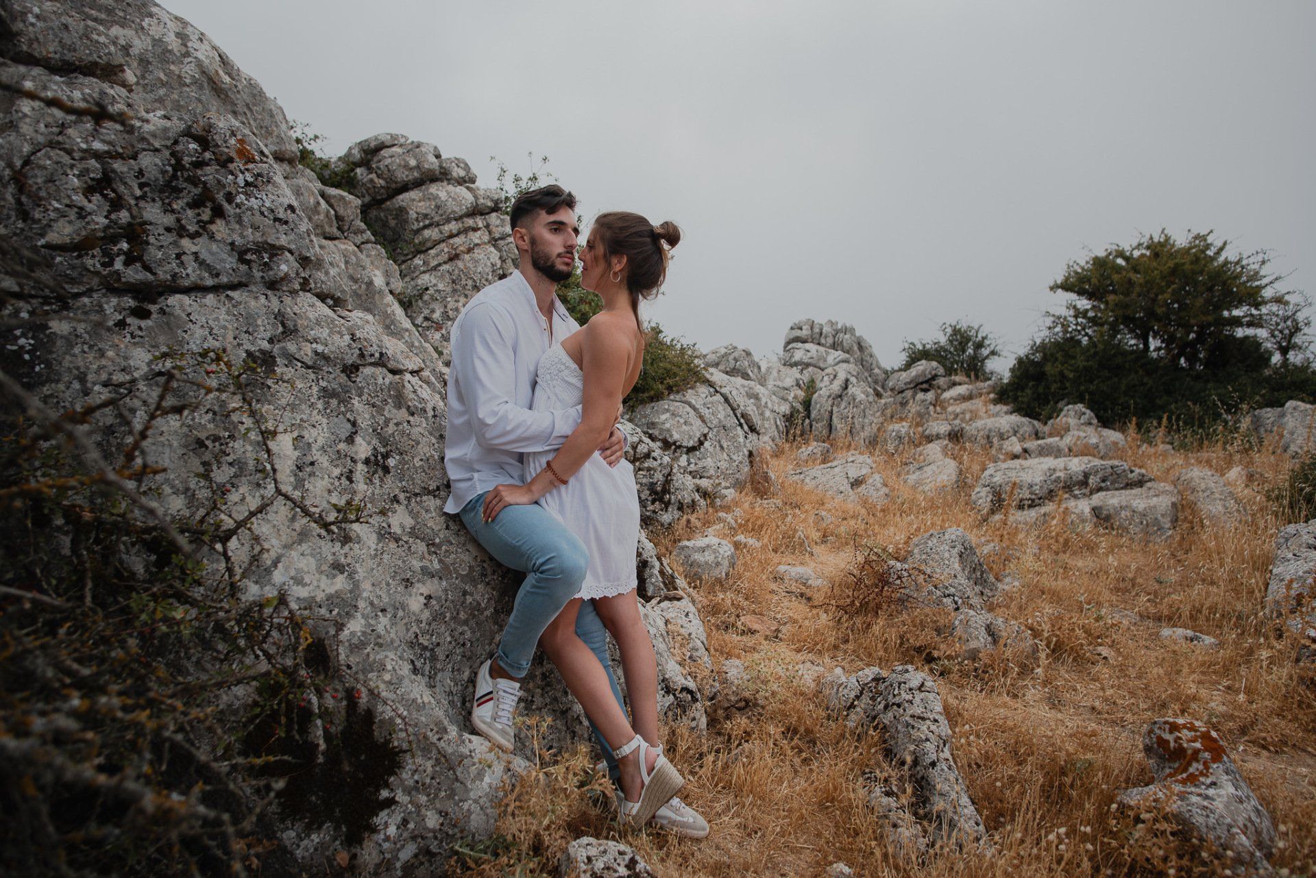 LuciayJose-lovesession-ElTorcal-Antequera