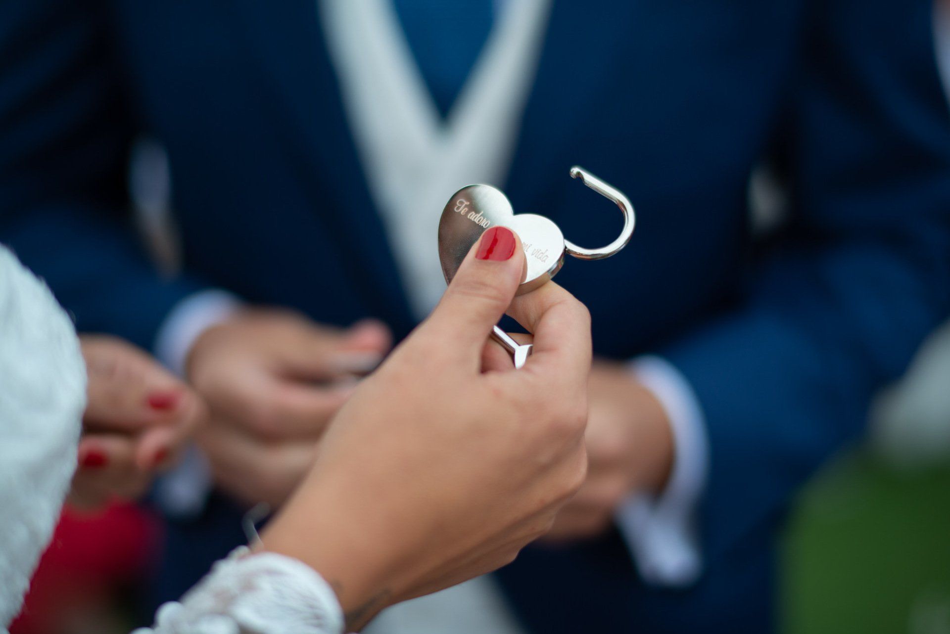 Sara&Rafa Boda en Restaurante La Niña Bonita Benalmádena Málaga candado