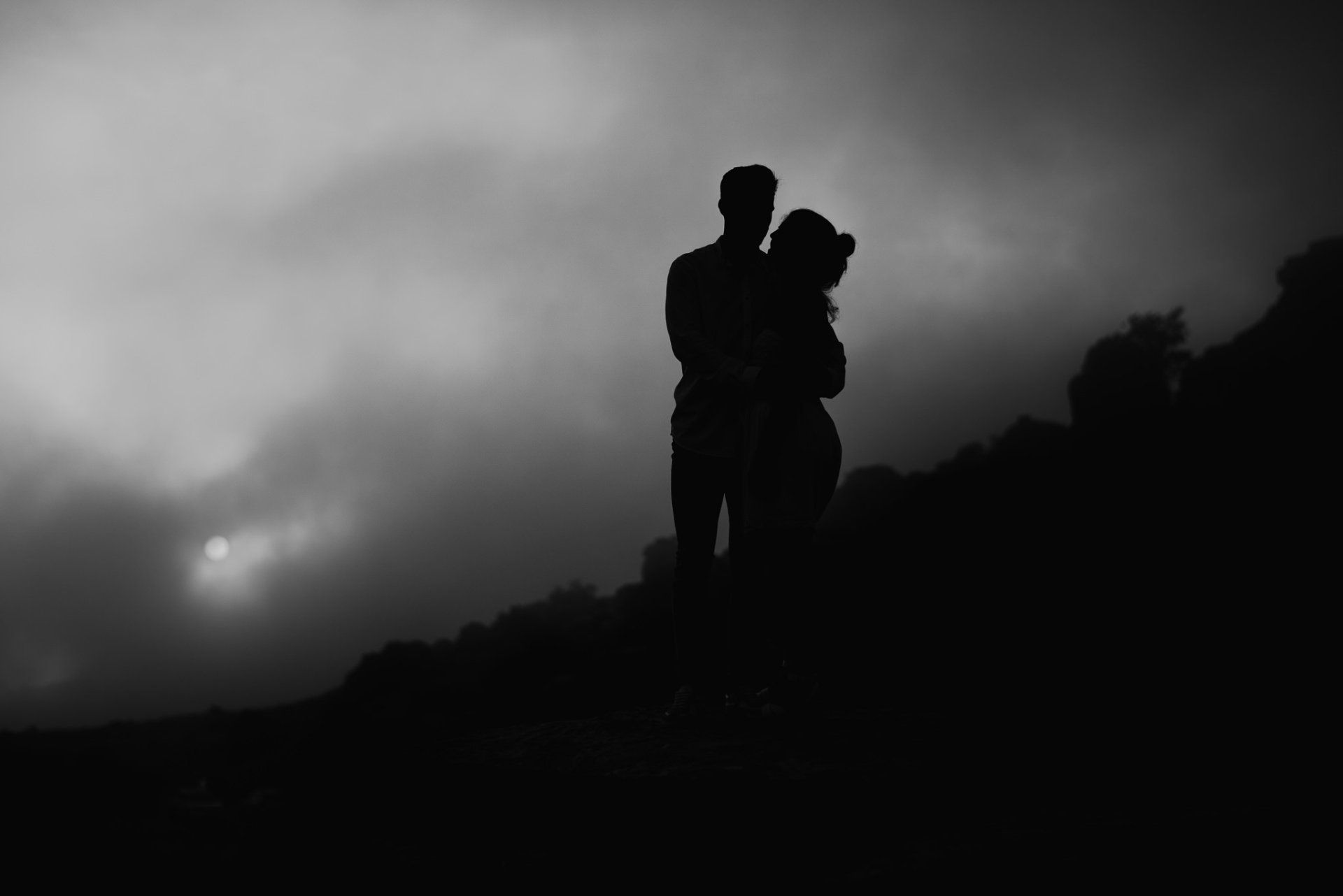 LuciayJose-lovesession-ElTorcal-Antequera