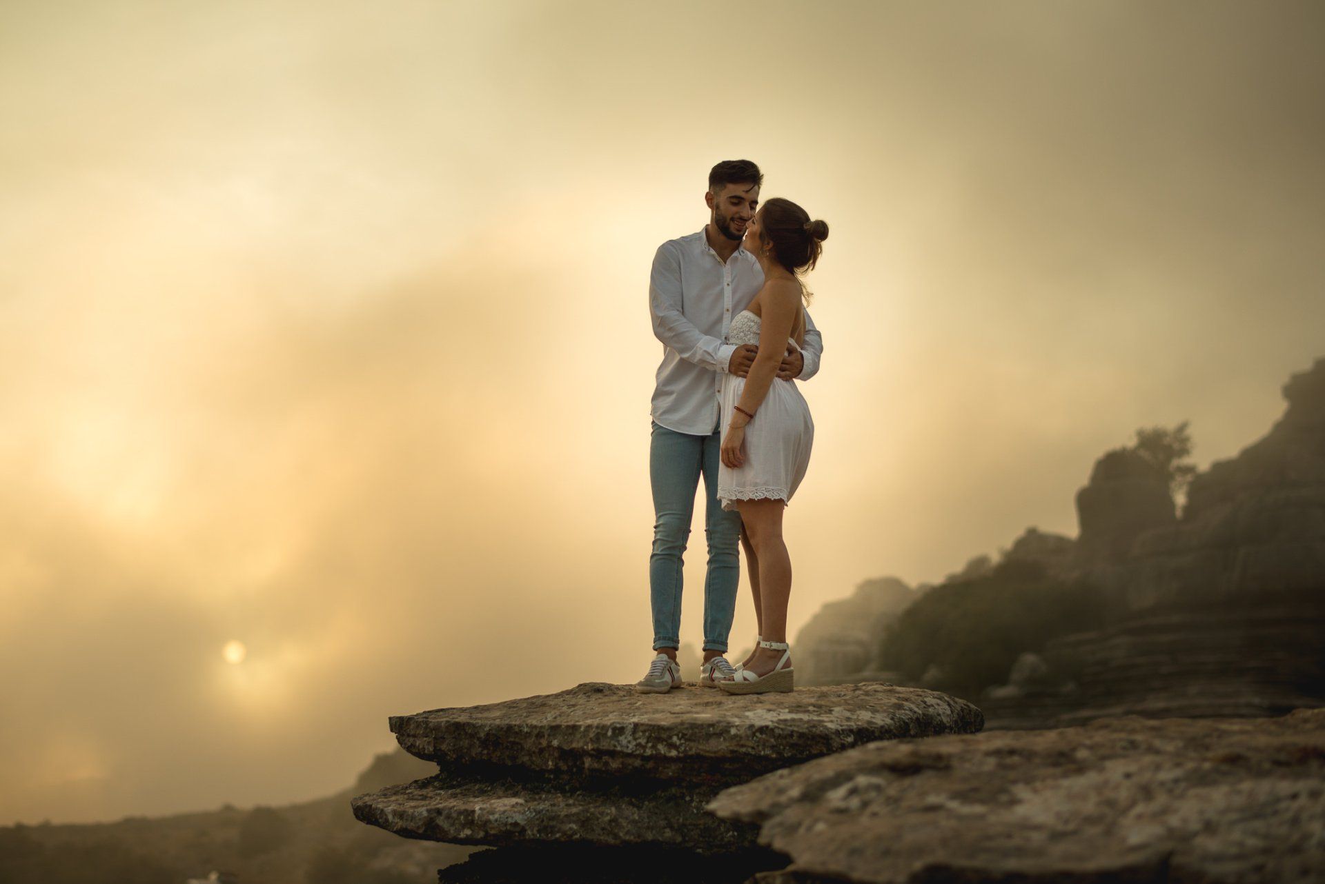 LuciayJose-lovesession-ElTorcal-Antequera