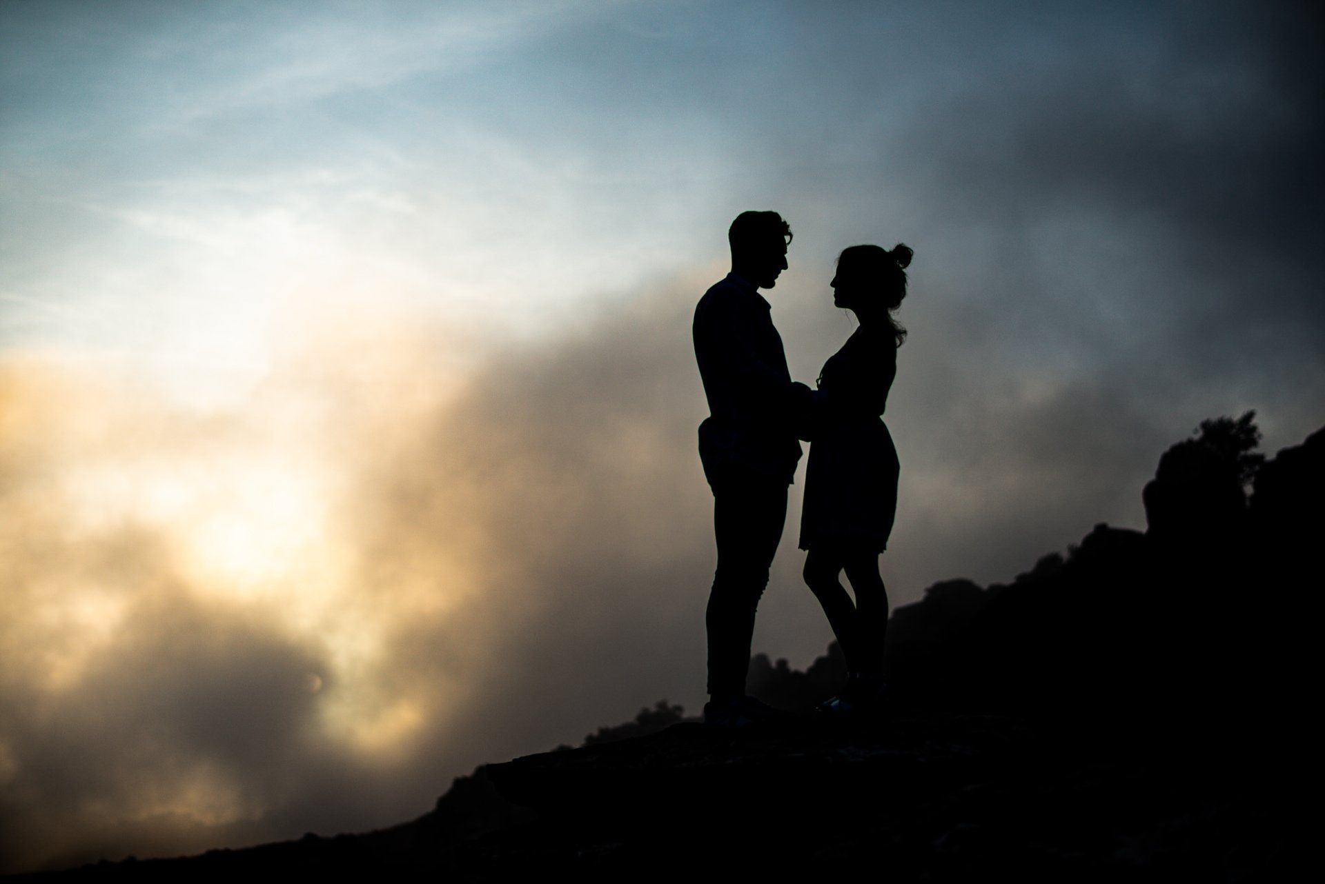 LuciayJose-lovesession-ElTorcal-Antequera