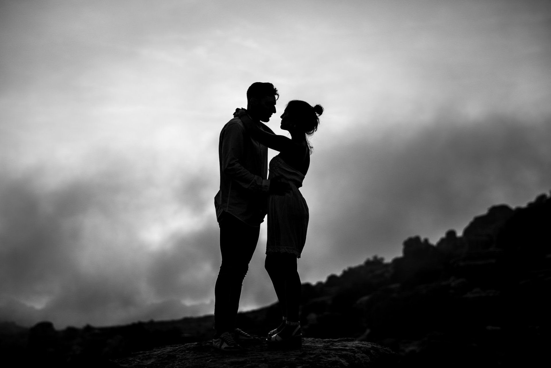 LuciayJose-lovesession-ElTorcal-Antequera