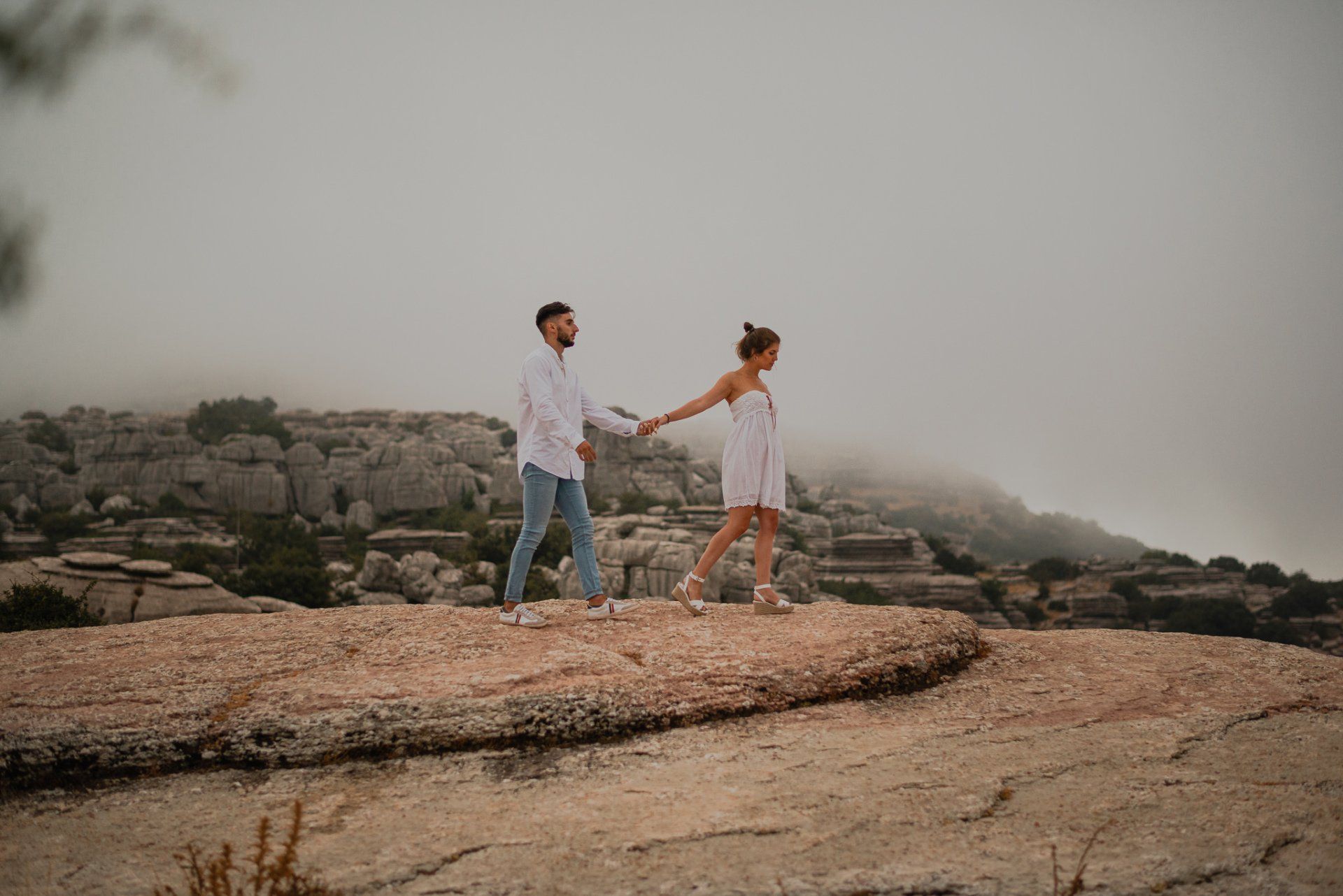 LuciayJose-lovesession-ElTorcal-Antequera