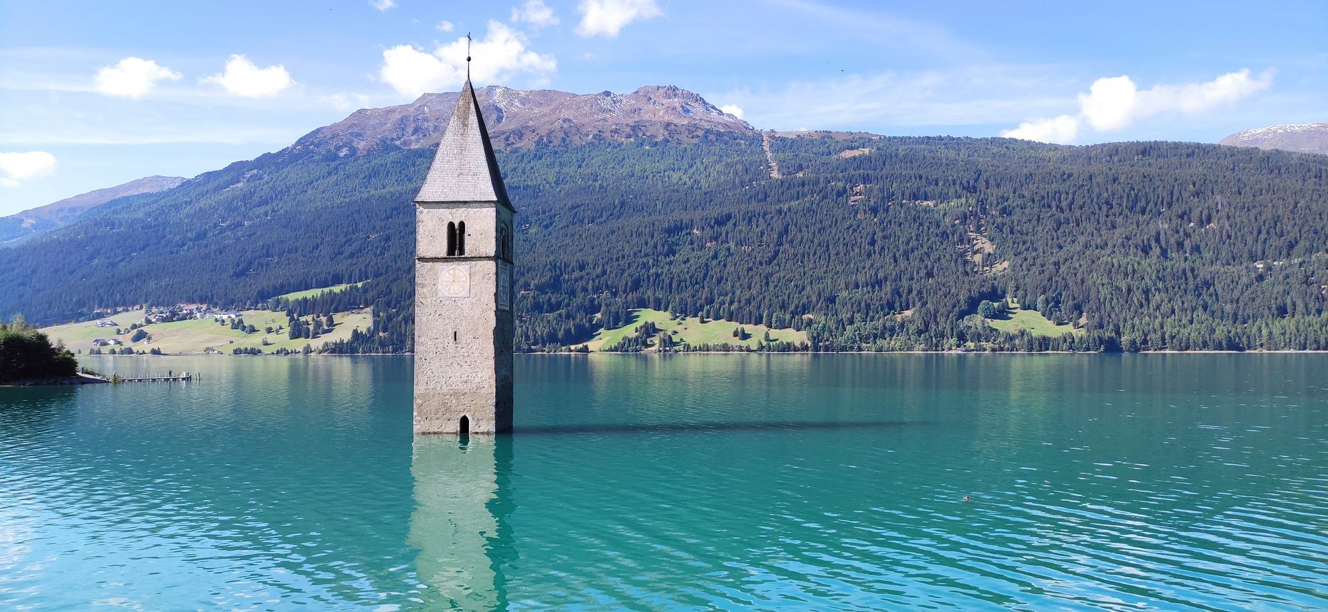 Galgenort: Zwischen Stadt und Anstedt, östlich des Hofes Bokel, an der Ostseite der Heerstraße Bremen-Minden, hat ein Galgen gestanden. Der Gerichtsort war einer von zweien des Amtes Ehrenburg. Ein weiterer befand sich bei Stocksdorf. (Galgenort geht aus Karten von 1694 und 1710 hervor.)