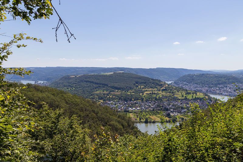 Vierseenblick bei schönstem Wetter. Vierseenblick bei Boppard. Von diesem Aussichtspunkt sieht der Rhein aus wie vier kleine Seen.