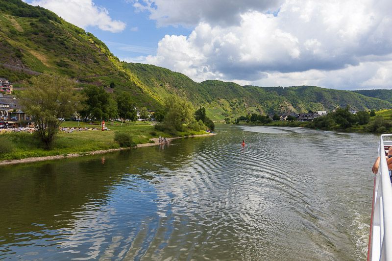 Aktivitäten in Cochem: Mosel-Schifffahrt Eine Schifffahrt auf der Mosel bei Cochem