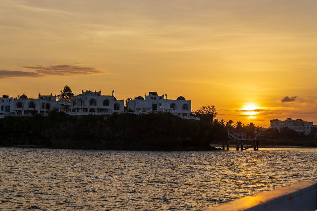 Sunset-Tour vor der Küste Mombasas