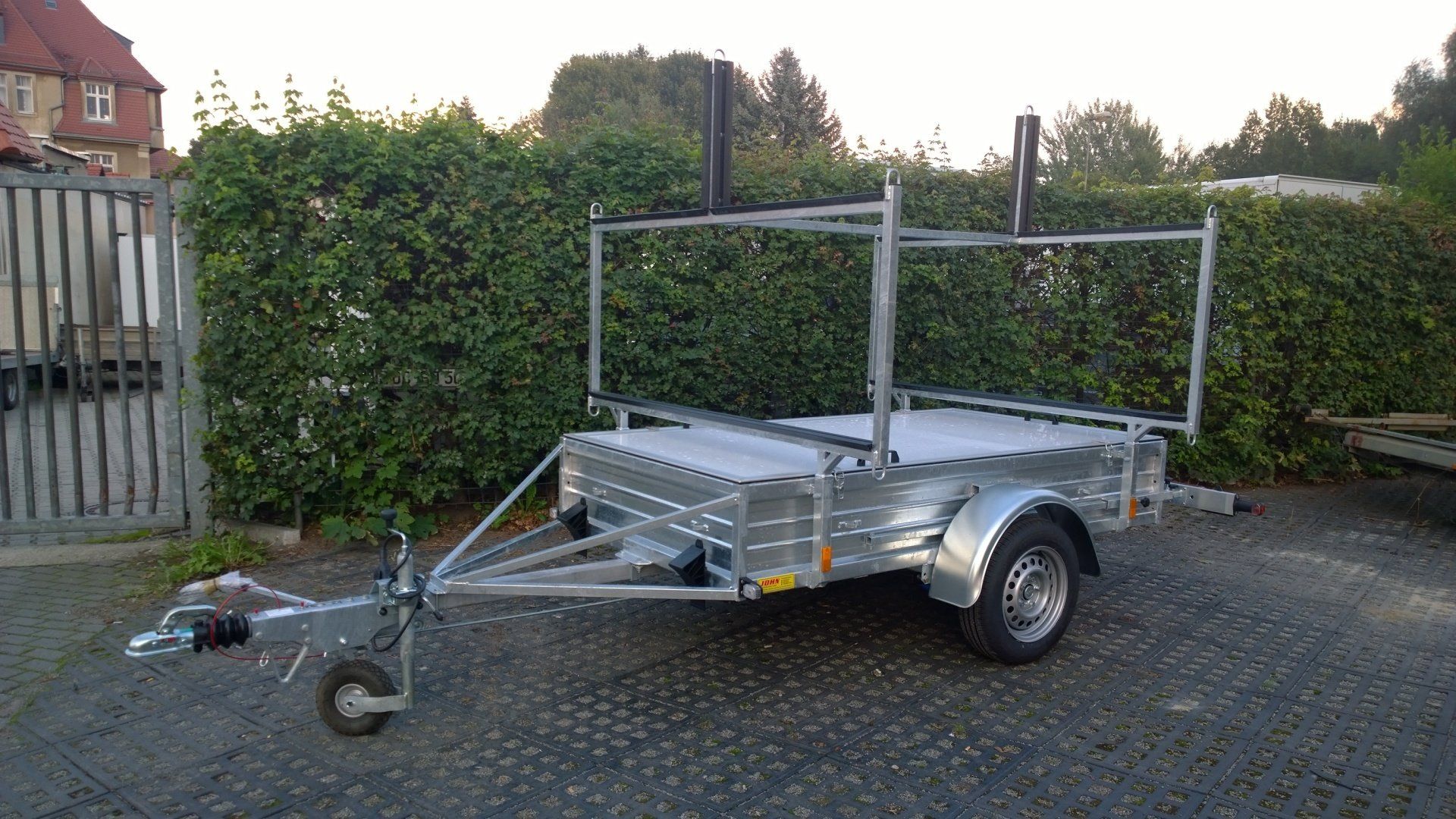 John; John Fahrzeugbau; jhb; Kanu; Anhänger; Kanubootsanhänger; Dresden; Kanu; Sonderanfertigung