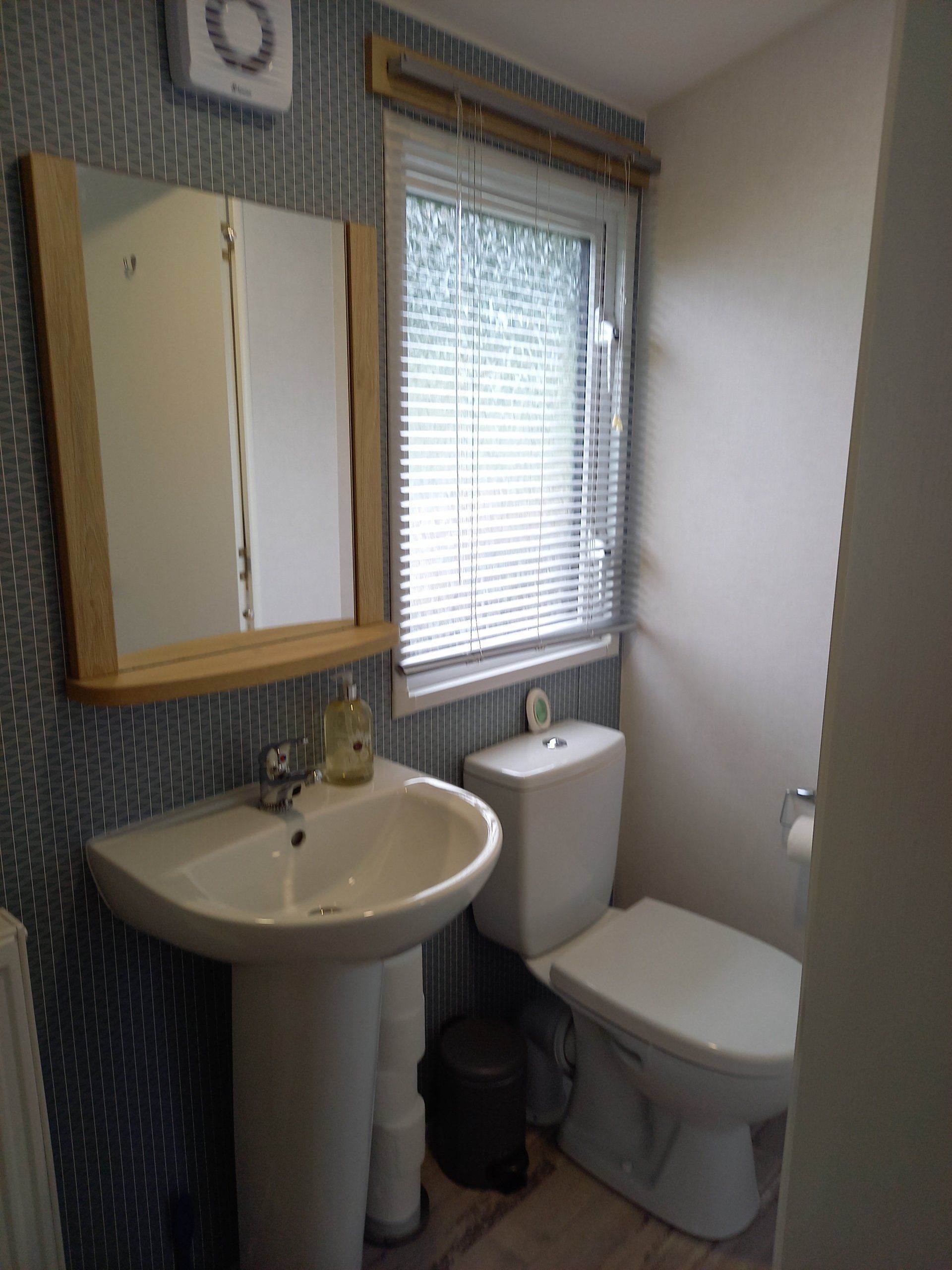 Bathroom Nala Lodge | Lido Leisure Park Knaresborough