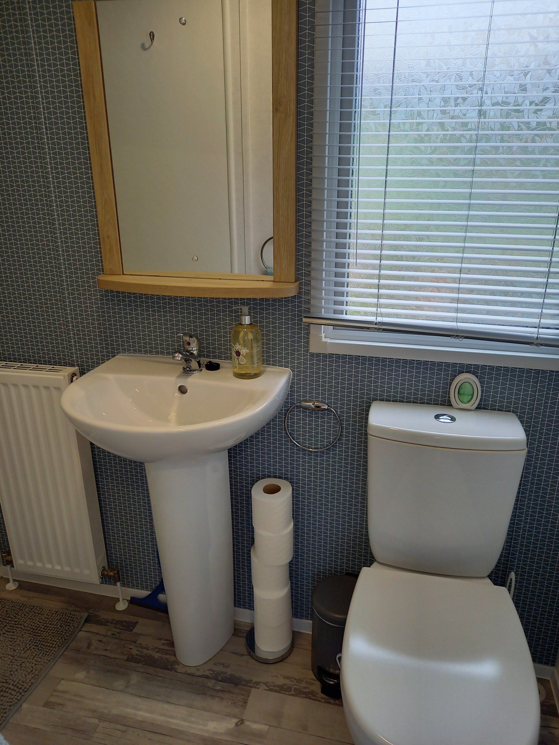 Toilet Nala Lodge | Lido Leisure Park Knaresborough