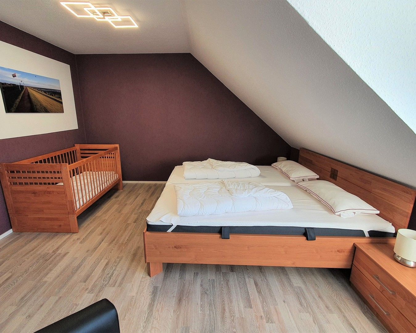 Kinderbett im Schlafraum Obergeschoss Objekt 52 in Friedrichskoog
