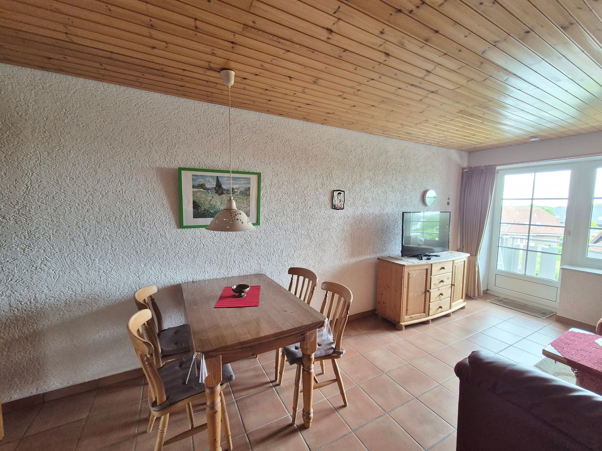 Essplatz im Wohnraum Ferienwohnung 131 Koogstraße 132 Nordsee Friedrichskoog