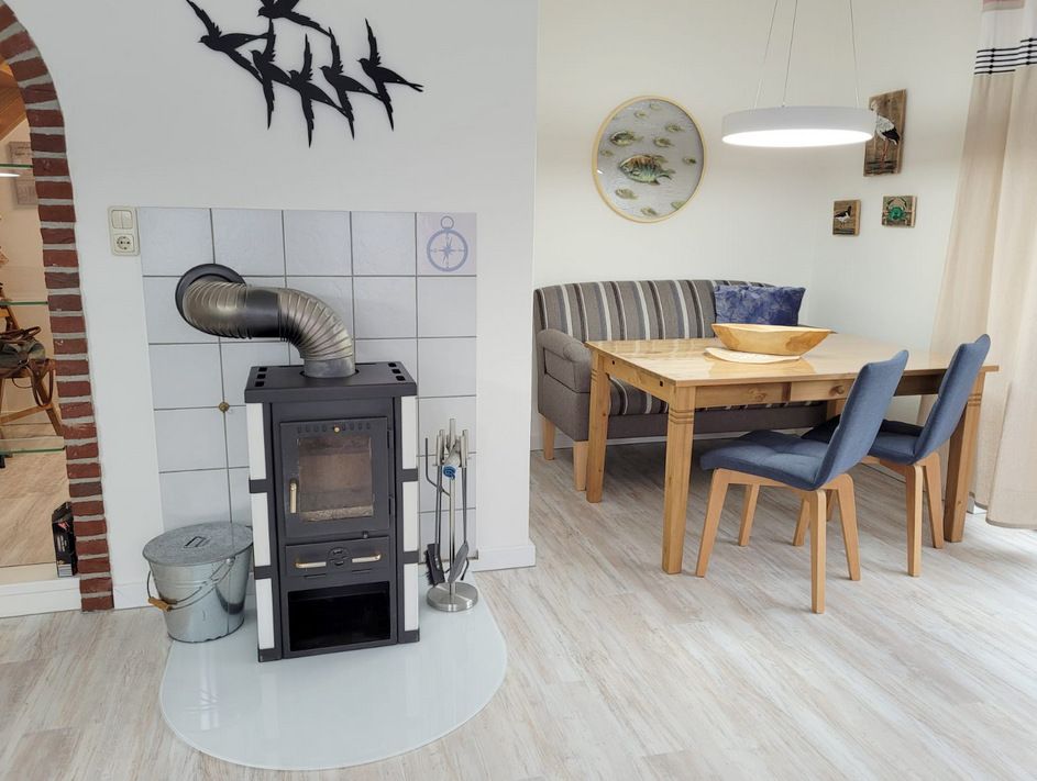 Wohnraum mit Essecke Ferienhaus Tötel 3 25718 Friedrichskoog Nordsee