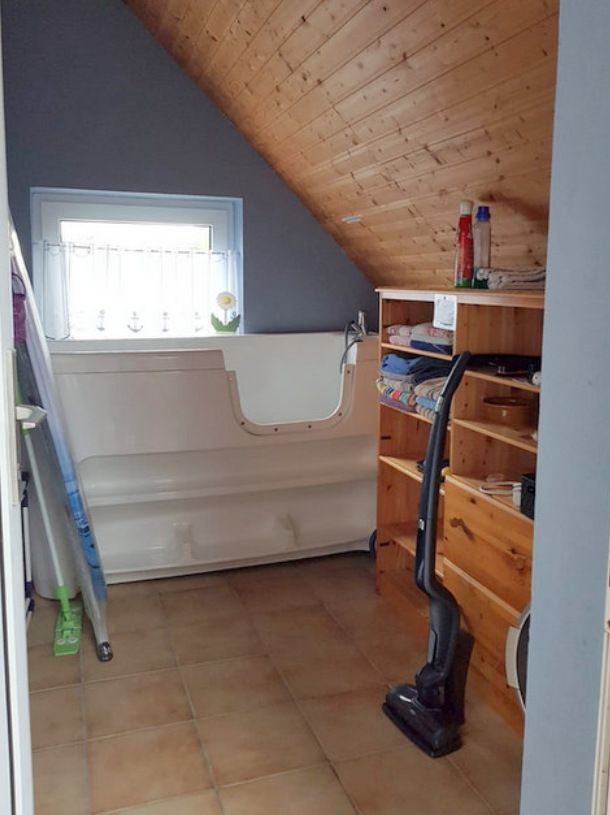 Hundewanne im Abstellraum an der Terrasse Ferienhaus Tötel 3 25718 Friedrichskoog Nordsee