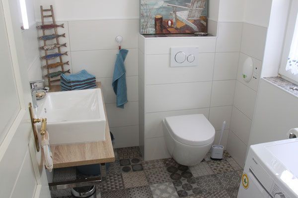 Gaeste WC im Erdgeschoss Ferienhaus Tötel 3 25718 Friedrichskoog Nordsee