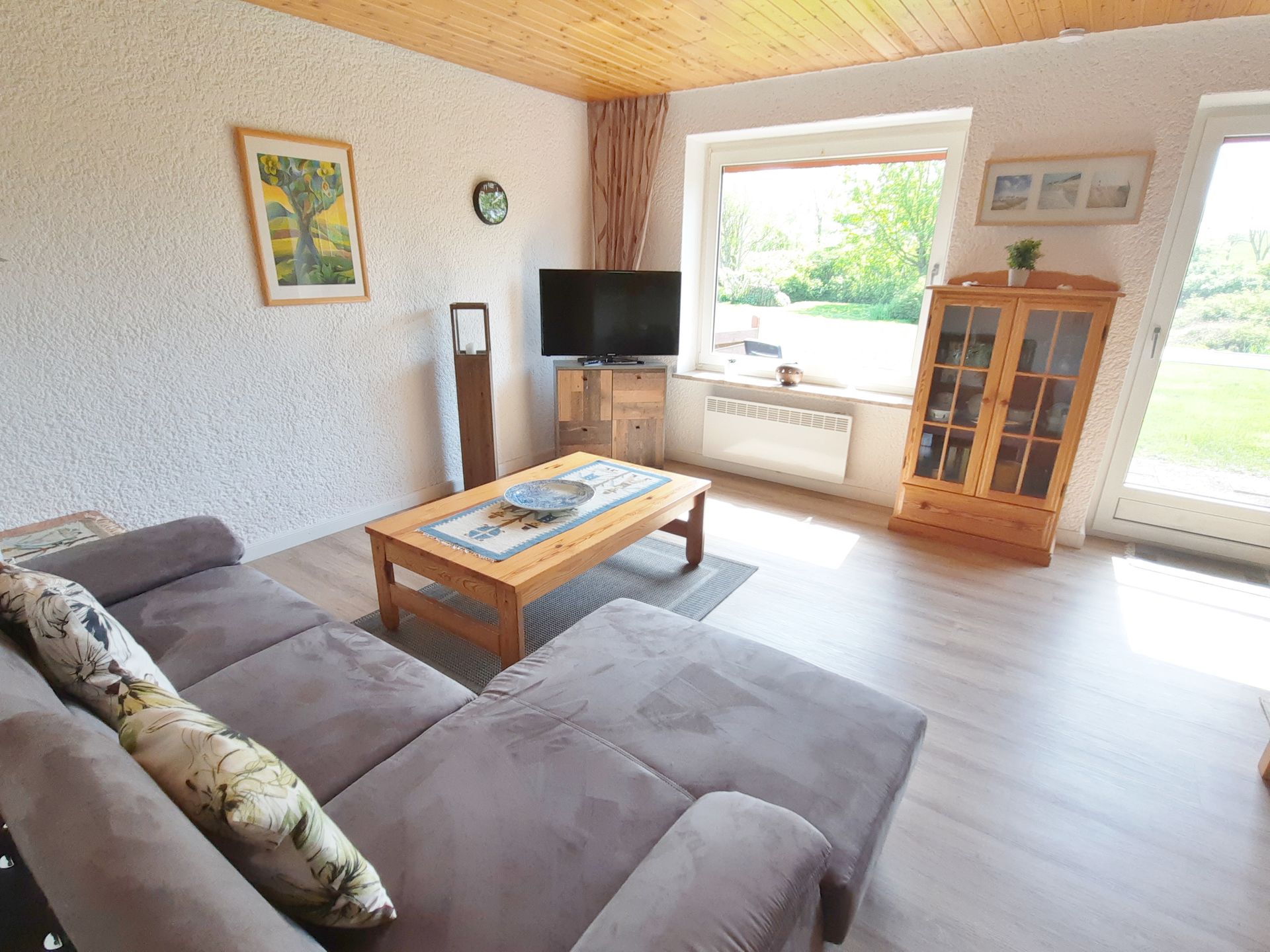 TV im Wohnraum Ferienwohnung Miele 24b Erdgeschoss Friedrichskoog Nordsee