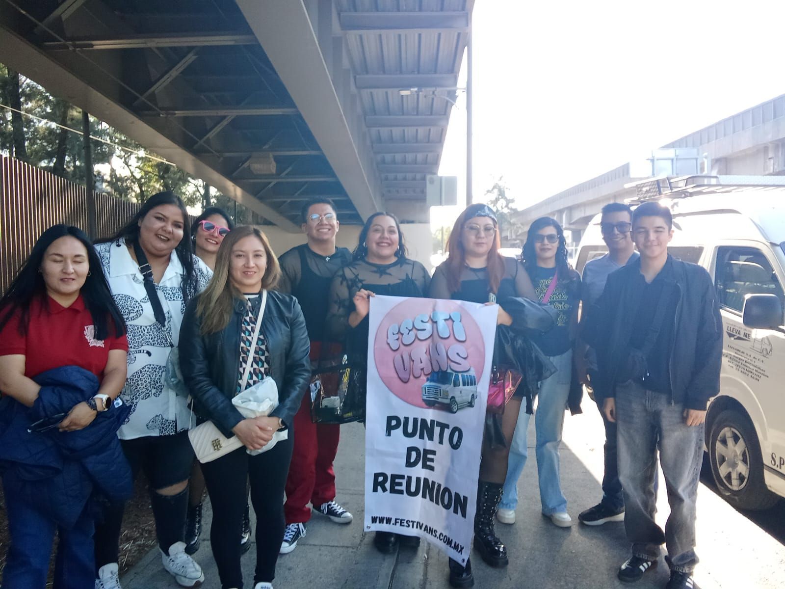 Transporte de chicas a conciertos, como llegar a conciertos, conciertos cdmx, como llegar al foro sol, como regresar de un concierto, transporte al estadio gnp seguros, transporte al palacio de los deportes, cuanto cobra un uber al foro sol, estadio gnp seguros, palacio de los deportes, cuanto cobra un uber, como llego al estadio gnp seguros, como regreso del estadio gnp seguros, como regreso del palacio de los deportes, donde esta el estadio gnp seguros, metro al estadio gnp seguros