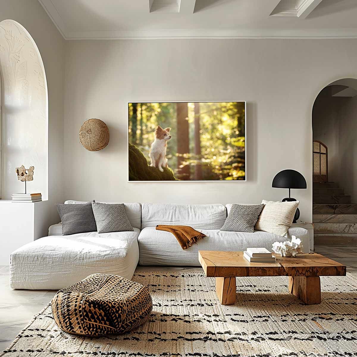 Tierfotografie Trier Luxemburg Saarland großes Wandbild mit Chihuahua in einer grünen Waldlandschaft im Morgenlicht