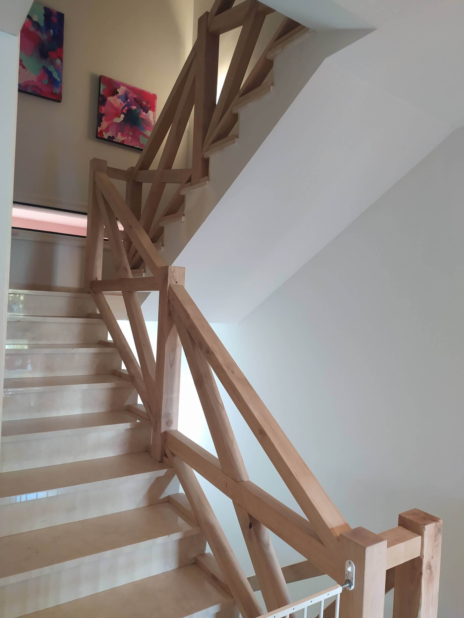 Barandilla de madera de castaño