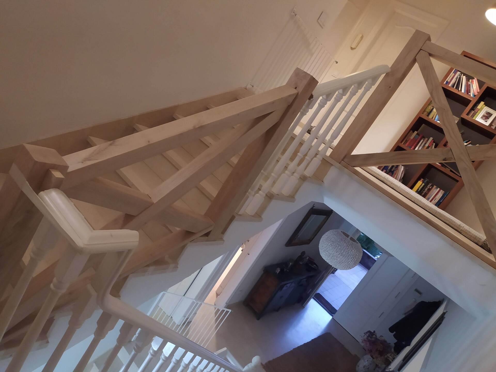 Barandilla de madera de castaño