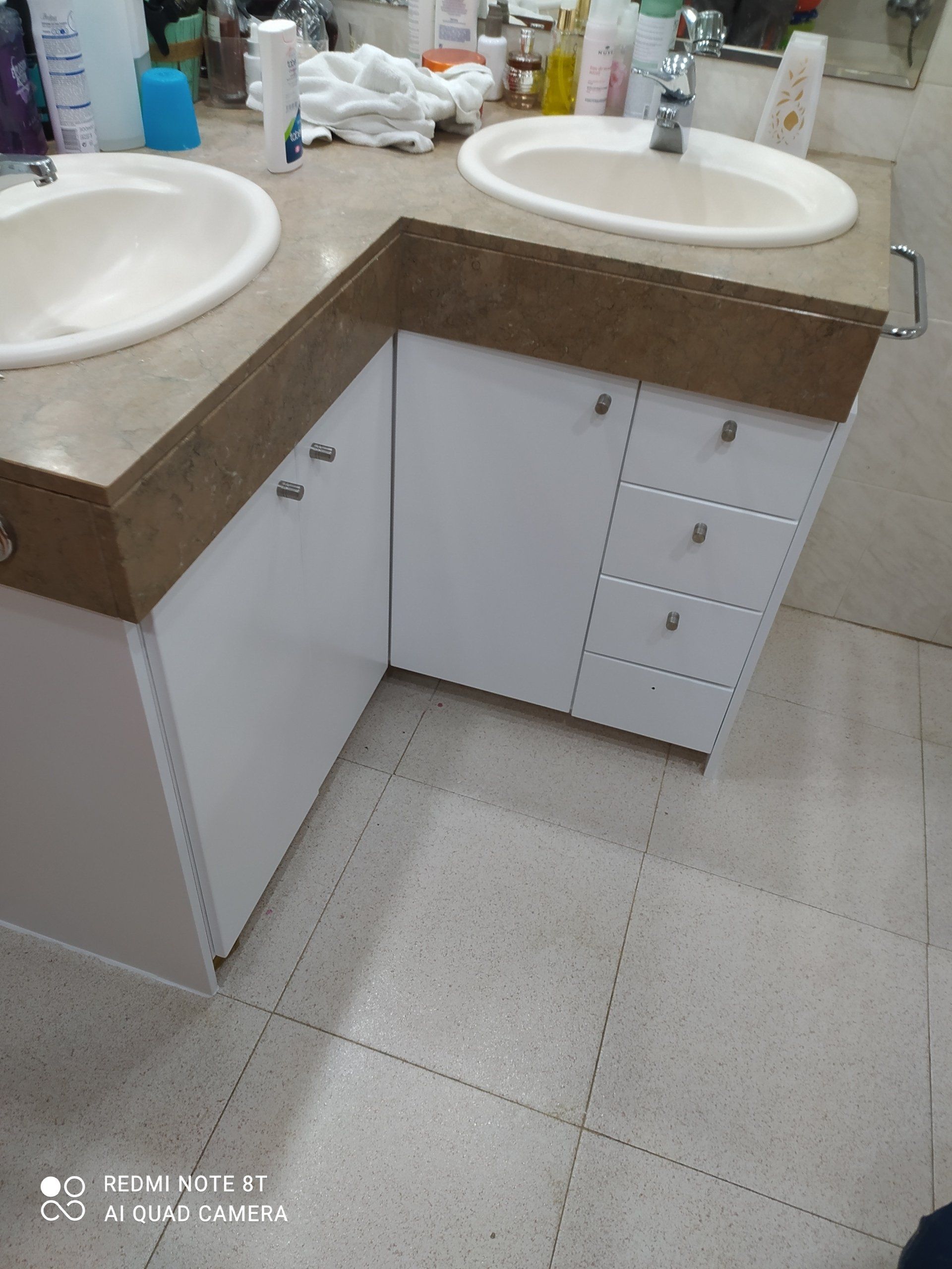 Reparación de mueble de baño