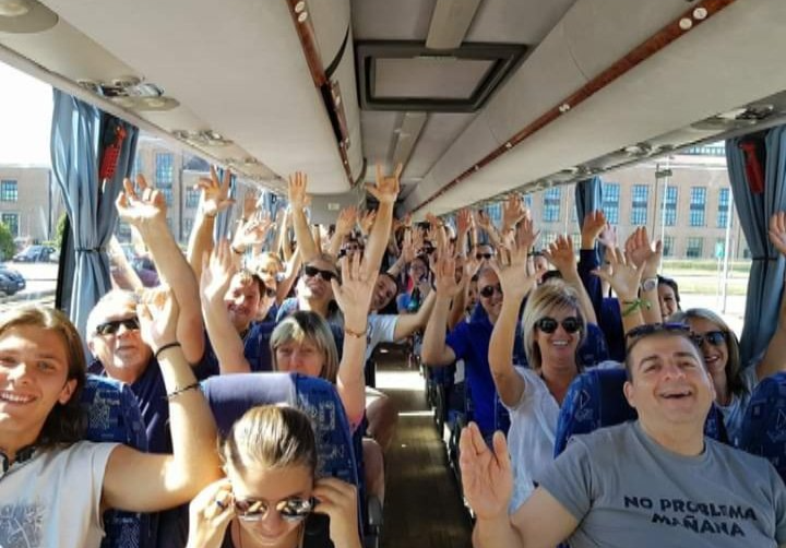 SETTE BUONI MOTIVI PER CUI VIAGGIARE IN PULLMAN E' MEGLIO