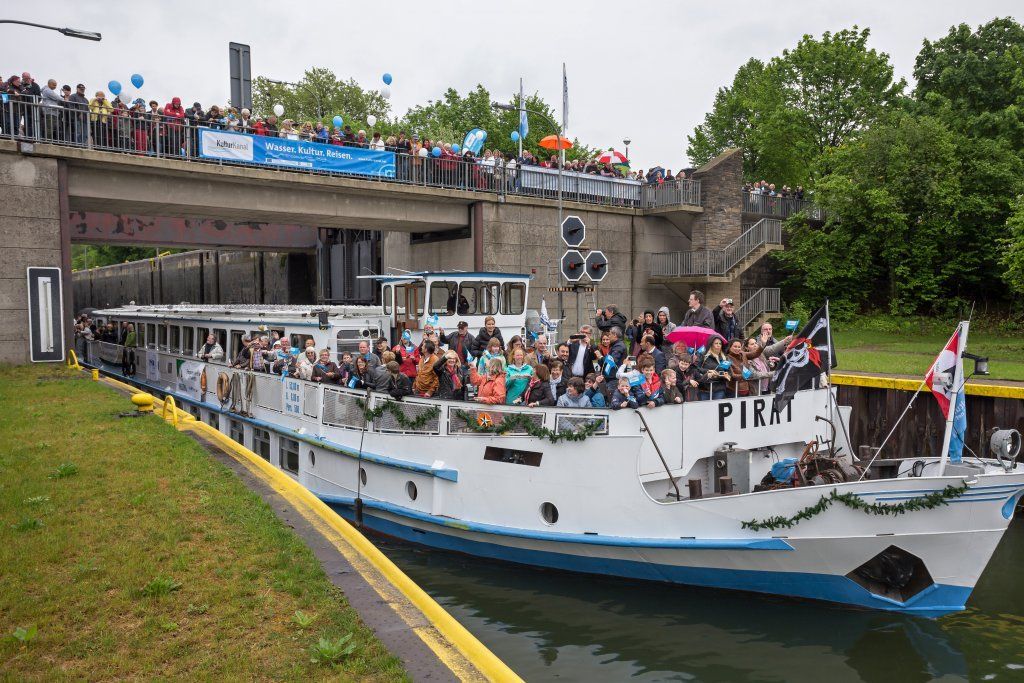 Fahrgastschiff