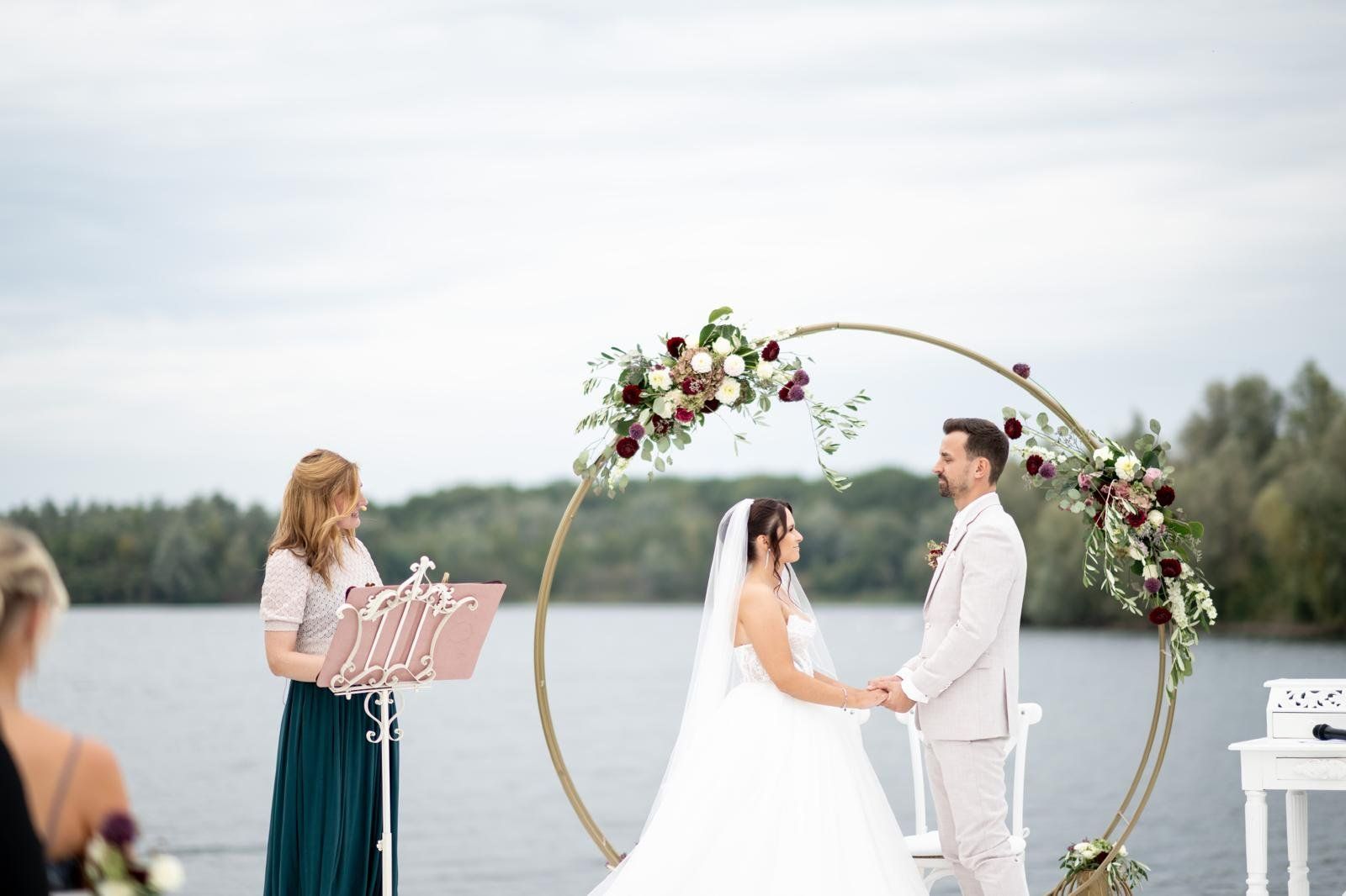 Zauberfee - Hochzeiten, Events & Reden
