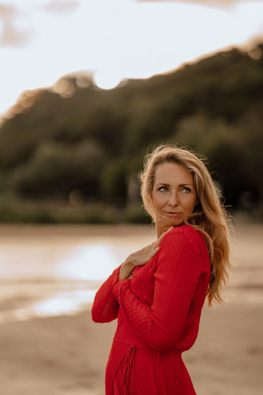 Isabel Zwanzig - Akasha Soul Facilitator Isabel Zwanzig - Akasha Soul Facilitator