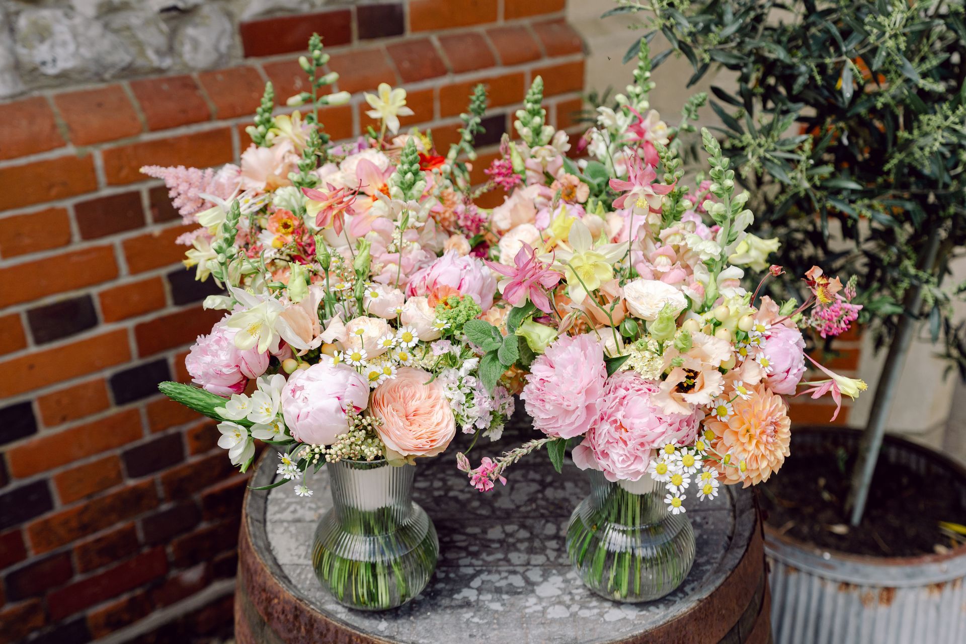 Bridal bouquets at Kingsettle Stud co-ordinated by Tasha Mae Wedding Co-ordinator.