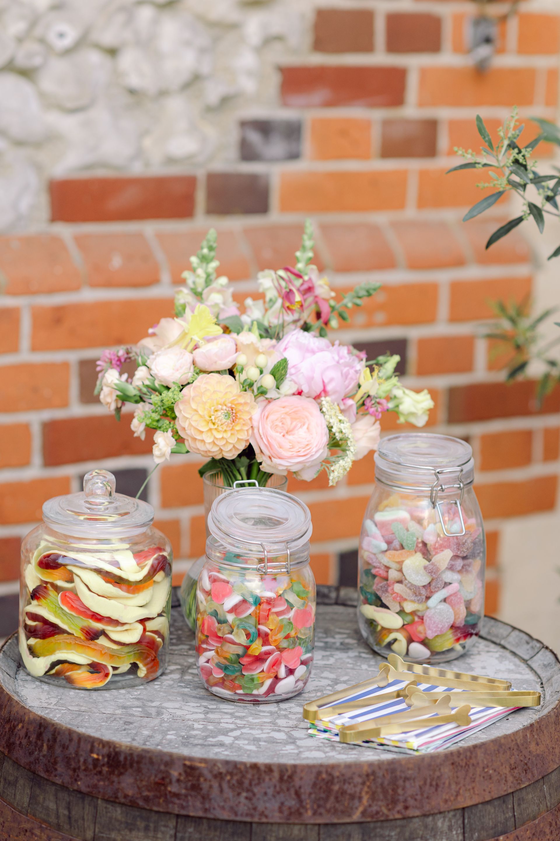 Sweet jars at a wedding at Kingsettle Stud co-ordinated by Tasha Mae Wedding Co-ordinator.