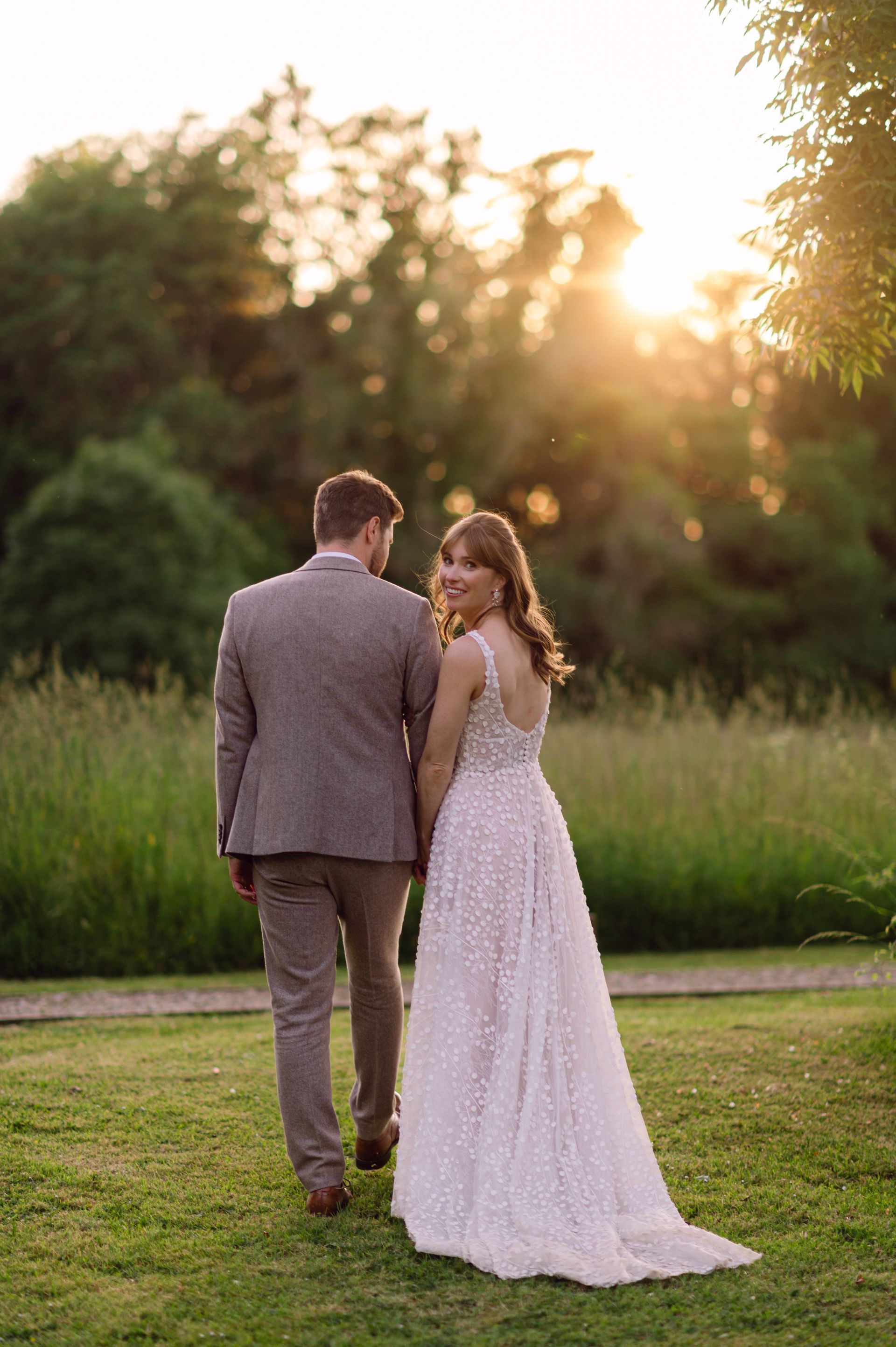 Bride and Groom golden hour photos at Kingsettle Stud co-ordinated by Tasha Mae Wedding Co-ordinator.