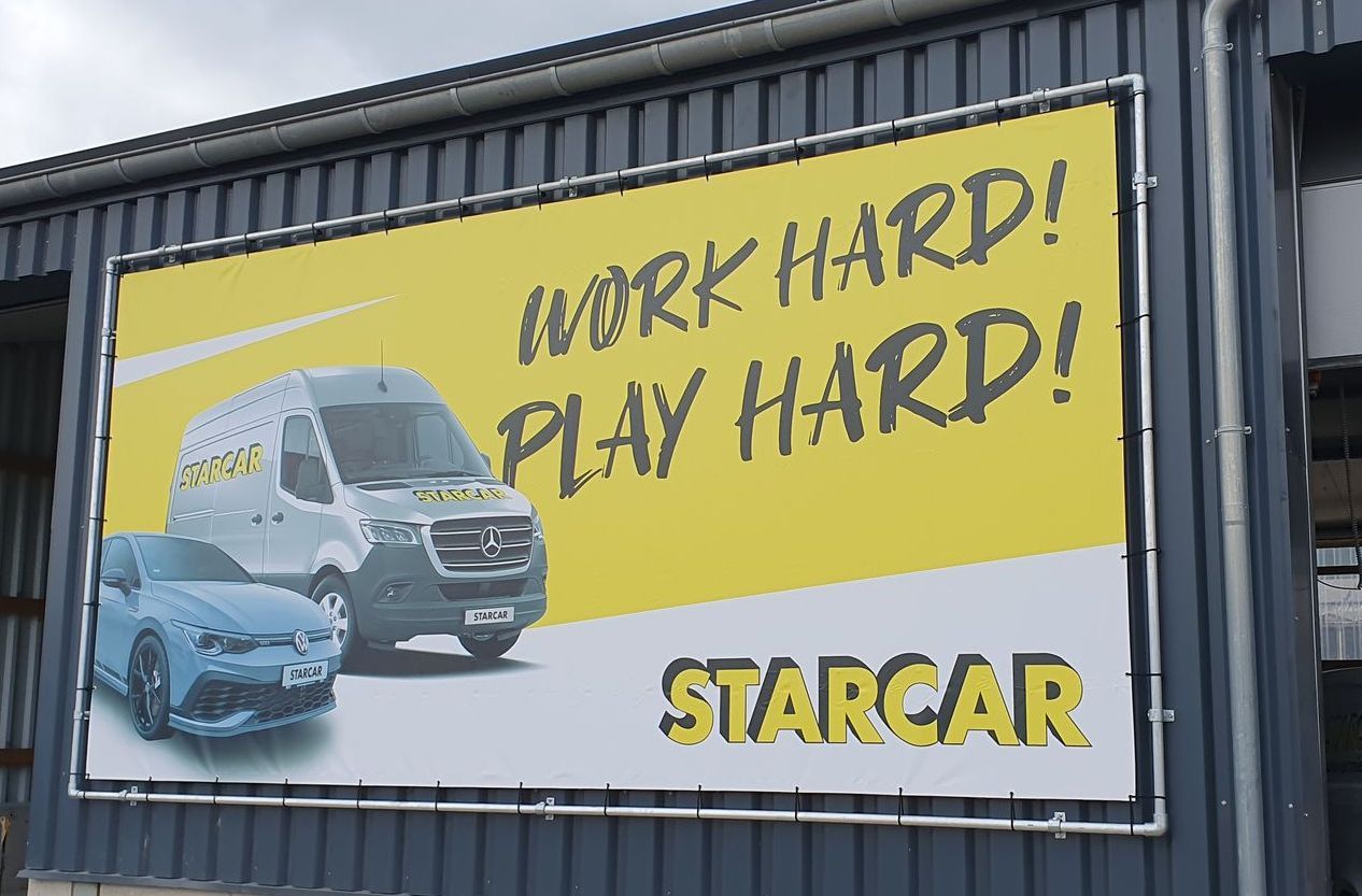 Banner von R3klame Werbetechnik in Merzig-Wadern und Trier