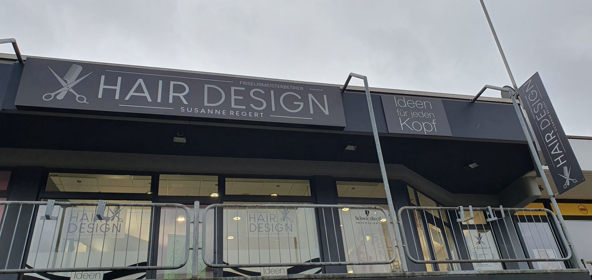 Milchglas - Fenster - Haus - Wohnung oder Firma - Sichtschutz von R3klame Werbetechnik in Merzig-Wadern und Trier