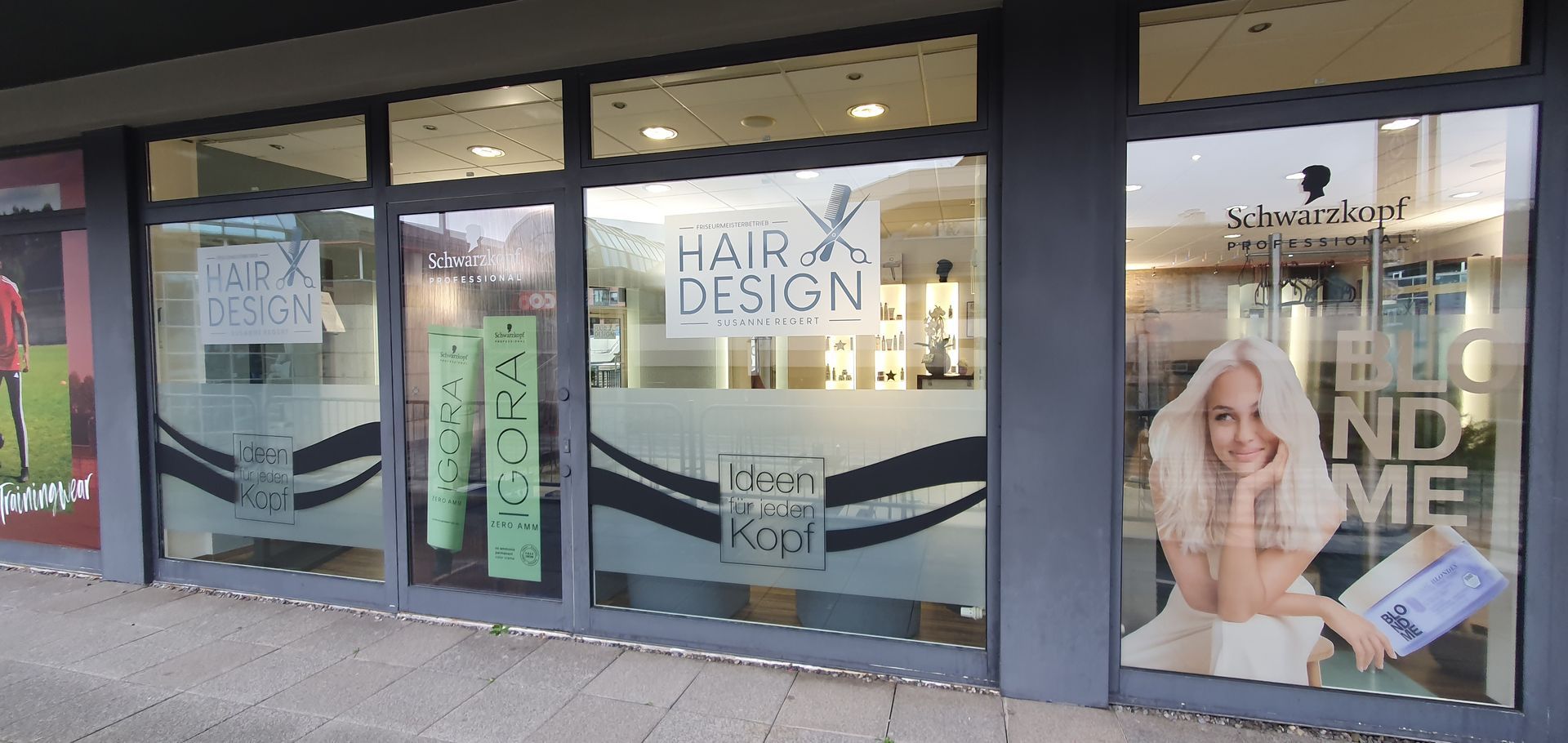 Beschriftung Fenster - Werbung - Firmenlogo Banner von R3klame Werbetechnik in Merzig-Wadern und Trier